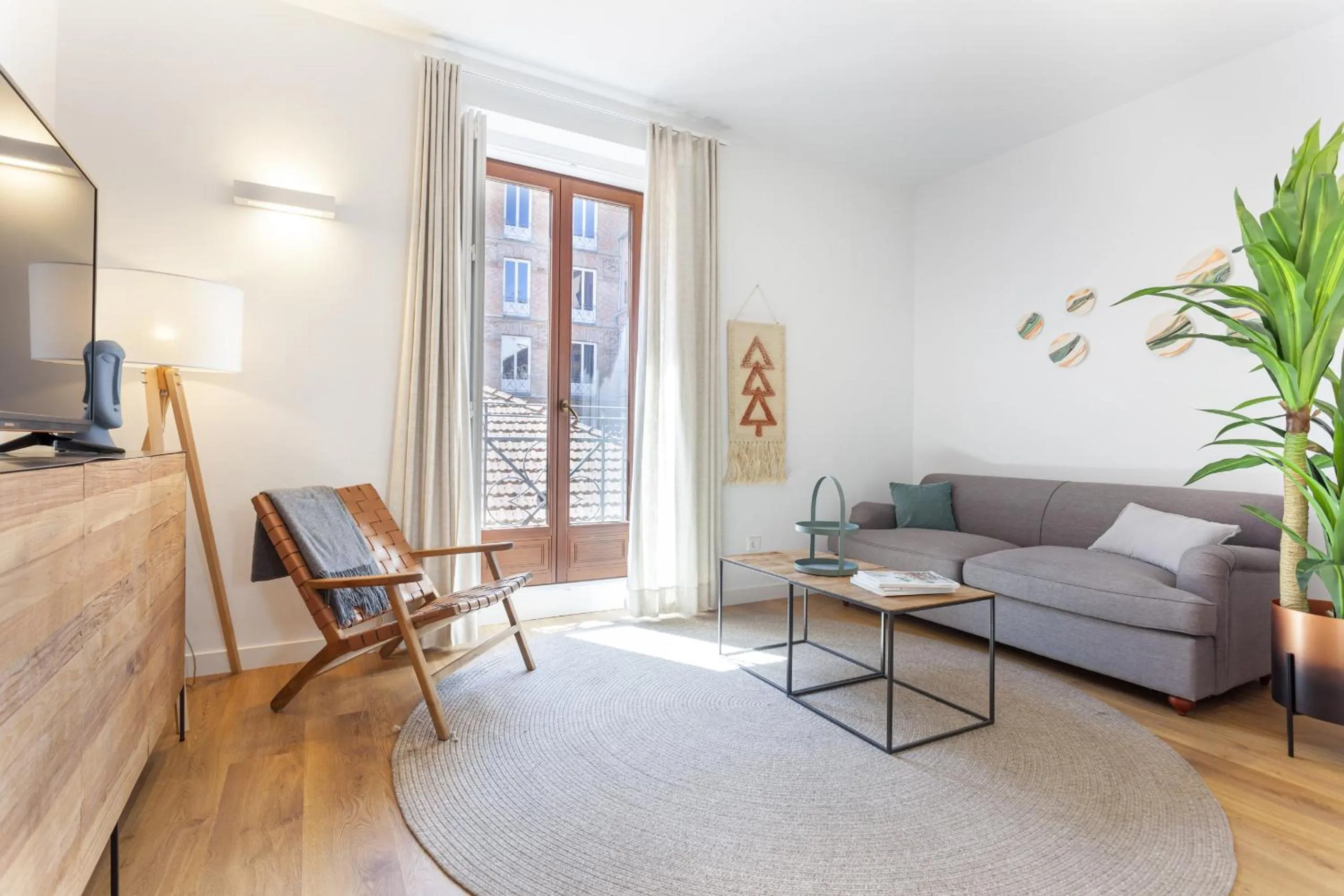Communal lounge/ TV room in Bellas Artes en Madrid