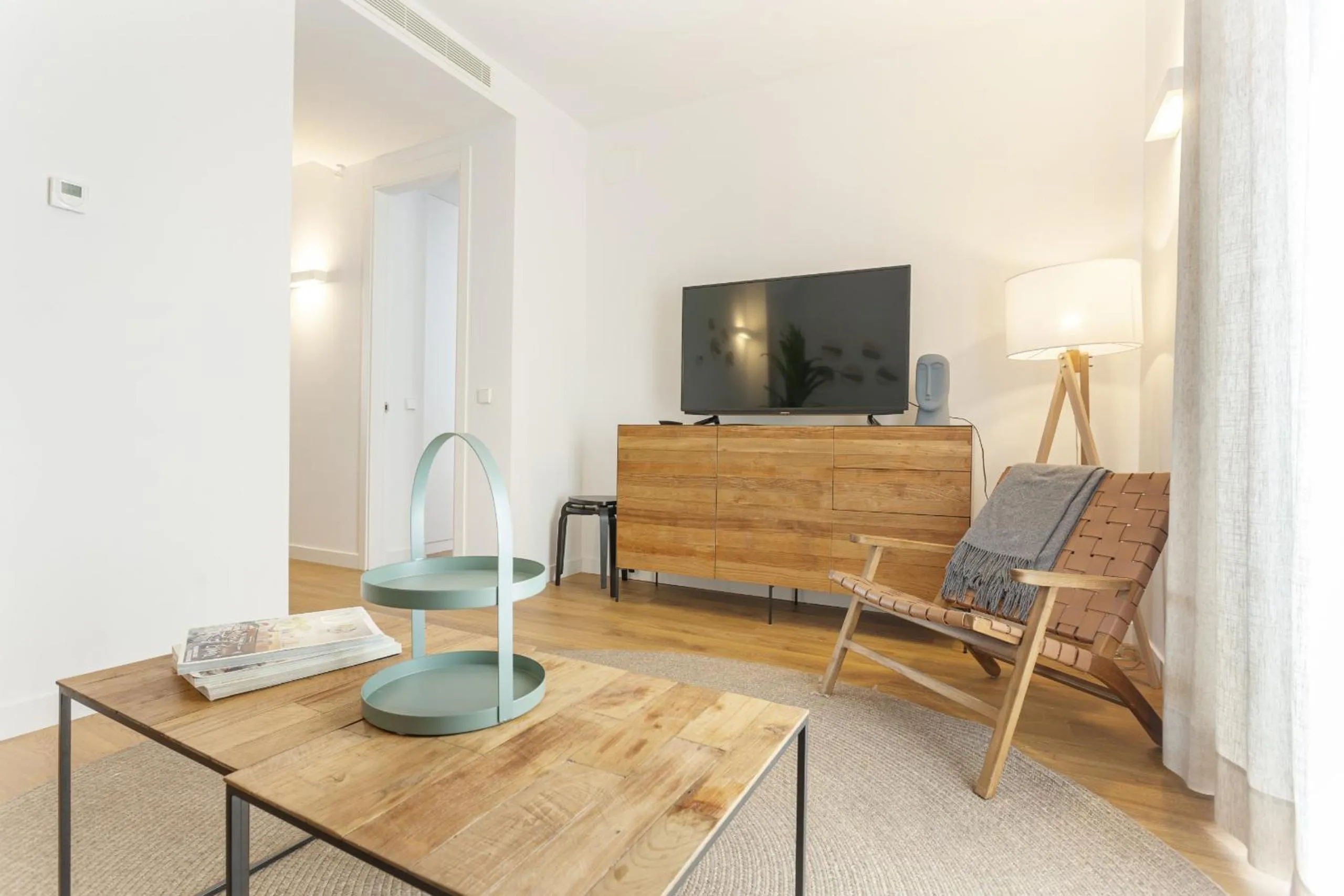 Communal lounge/ TV room in Bellas Artes en Madrid