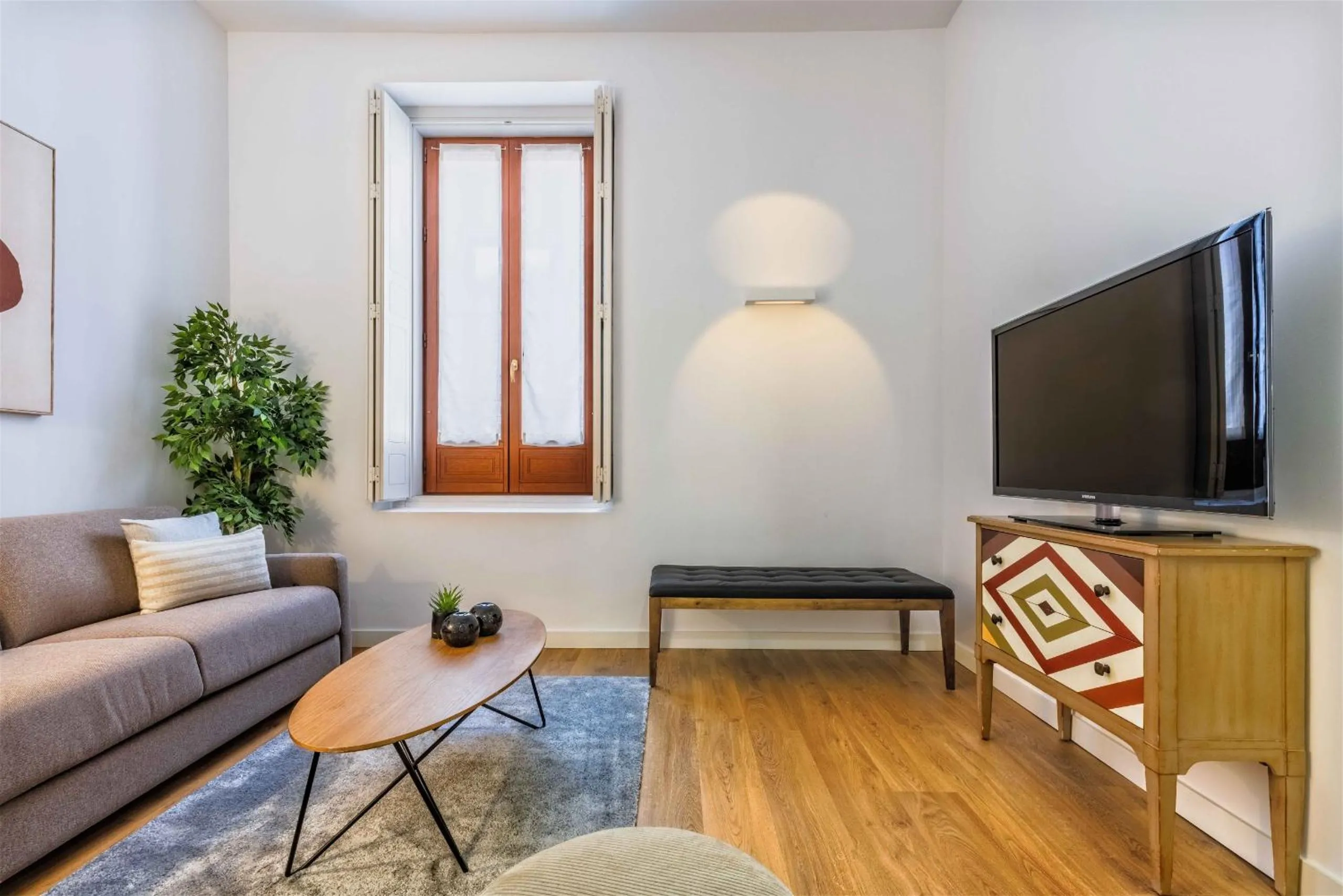 Communal lounge/ TV room in Bellas Artes en Madrid