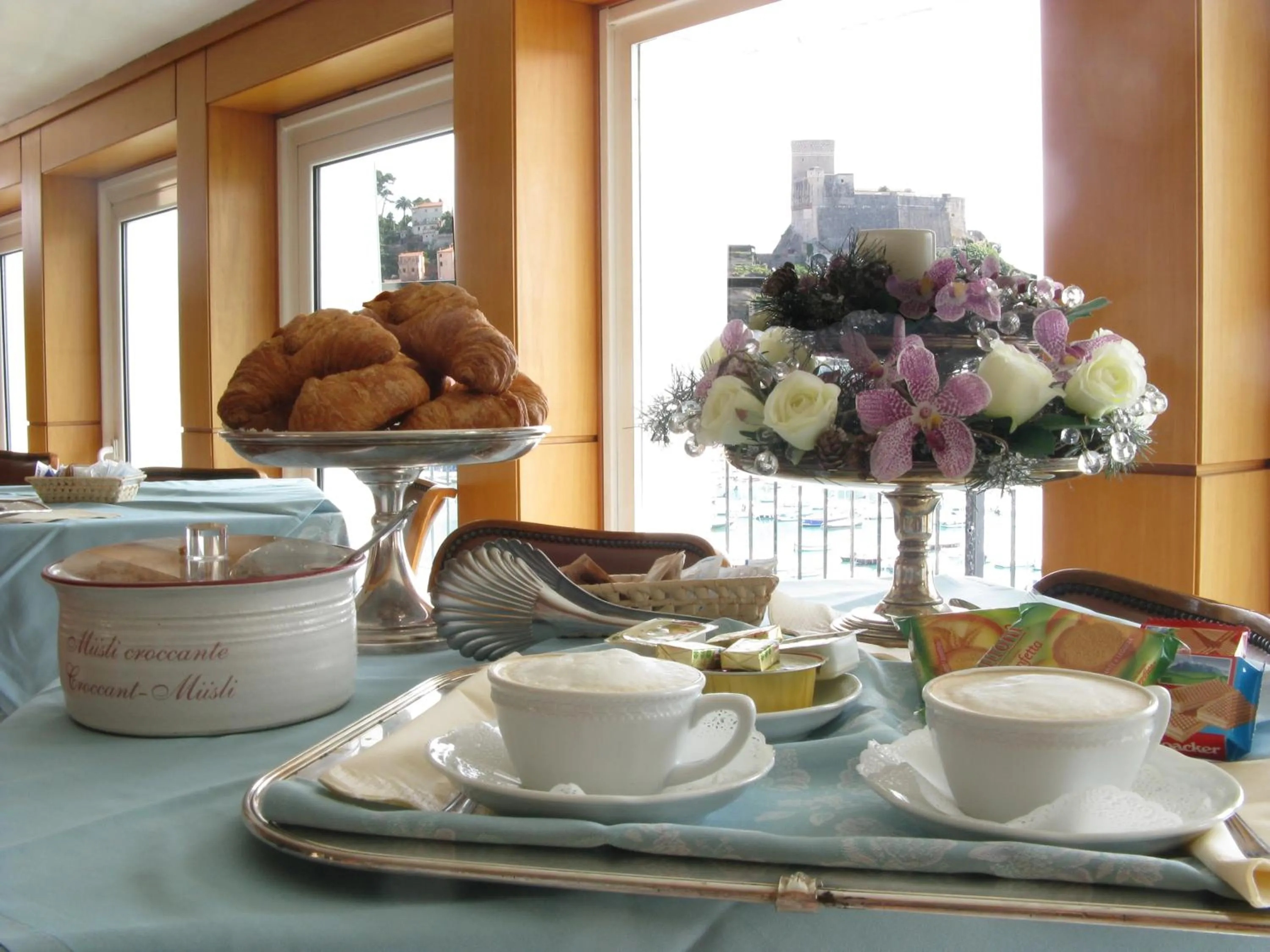 Food and drinks in Hotel Shelley e delle Palme, BW Signature Collection