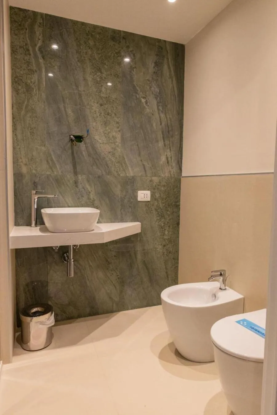 Bathroom in Hotel Shelley e delle Palme, BW Signature Collection