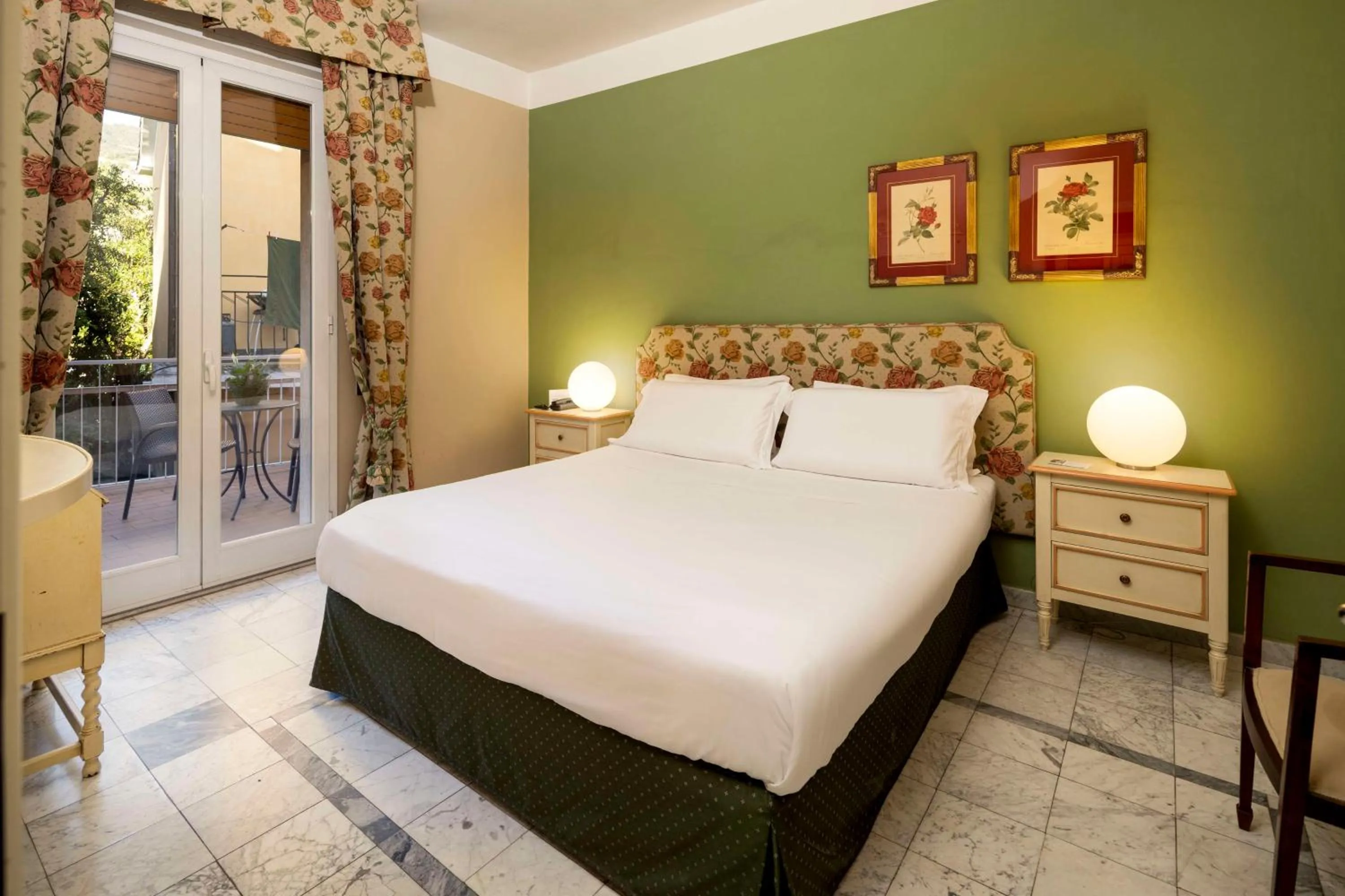 Bedroom, Bed in Hotel Shelley e delle Palme, BW Signature Collection