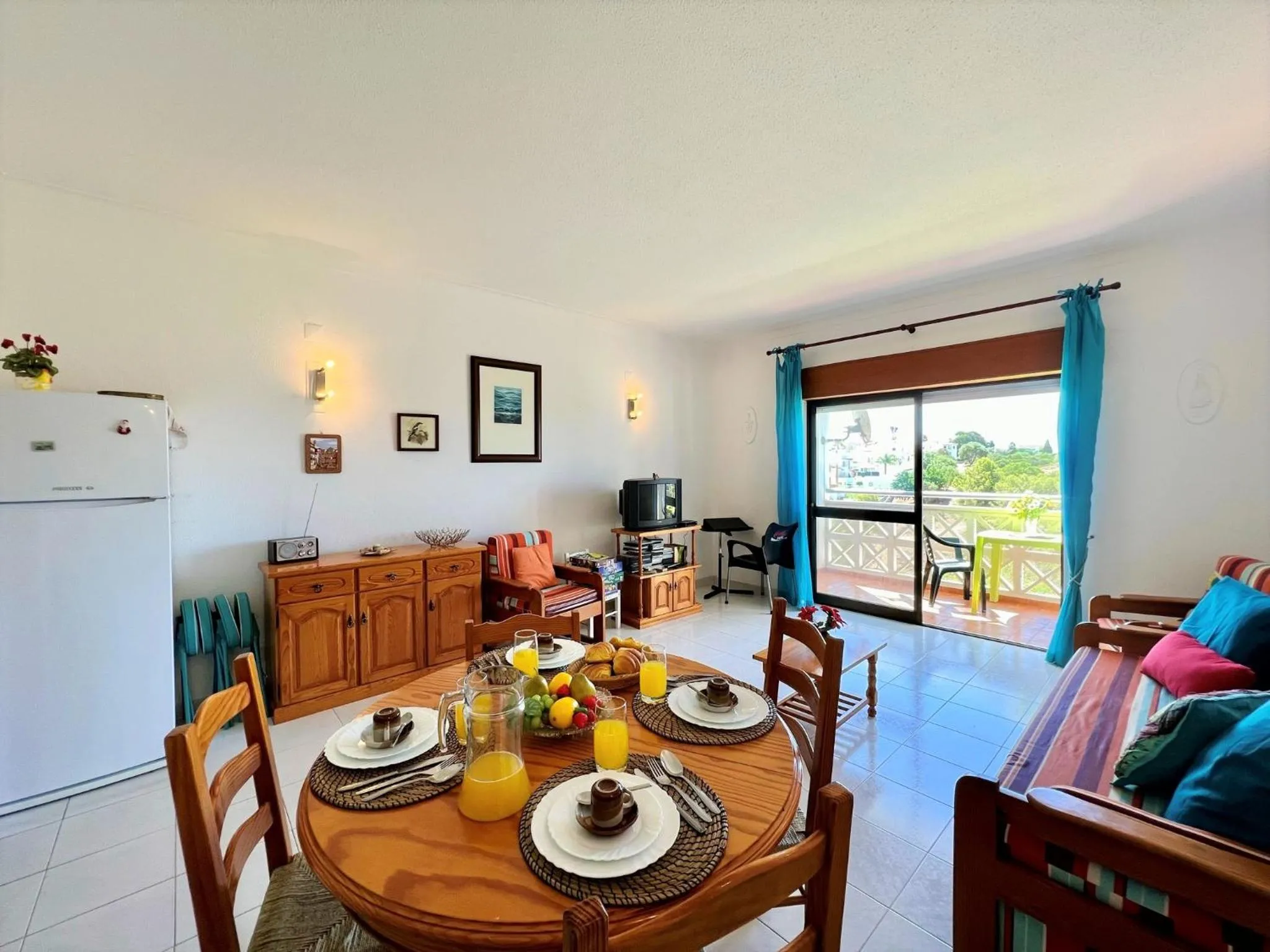 Dining area in Albufeira Classic 1 With Pool by Homing