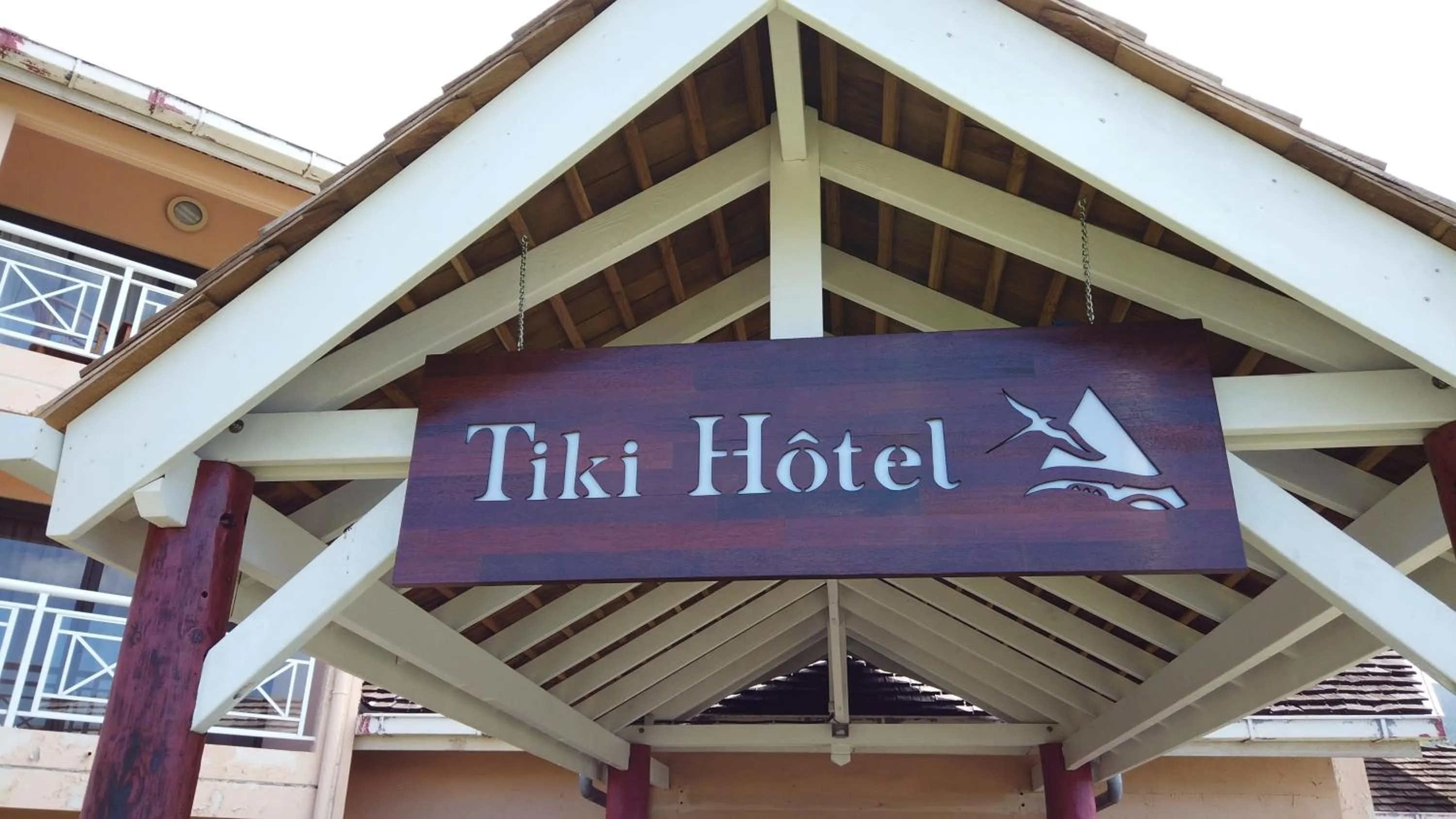 Property logo or sign in Tiki Hôtel - Hôtel d'application du Lycée de Tahiti