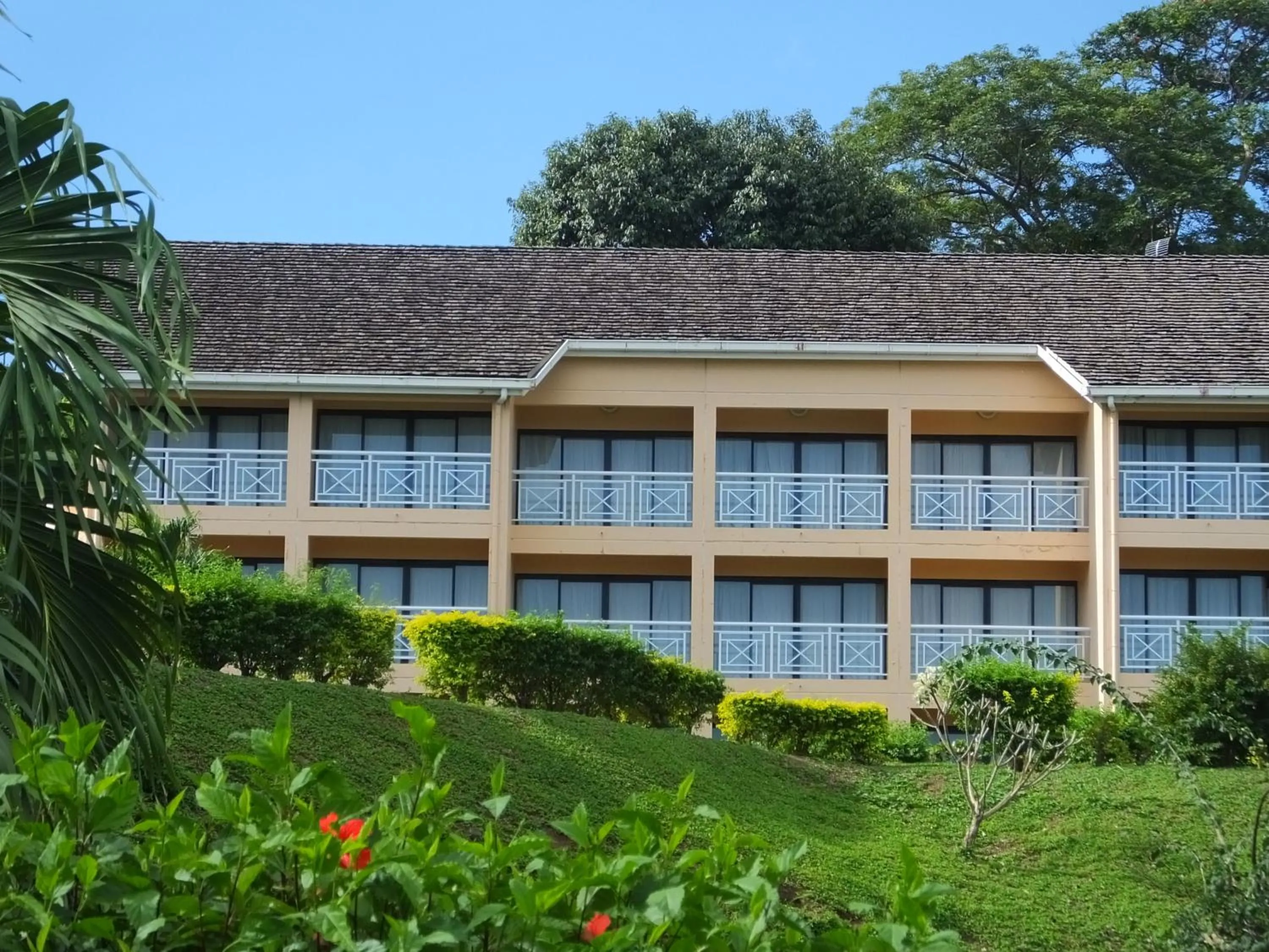 Garden view in Tiki Hôtel - Hôtel d'application du Lycée de Tahiti