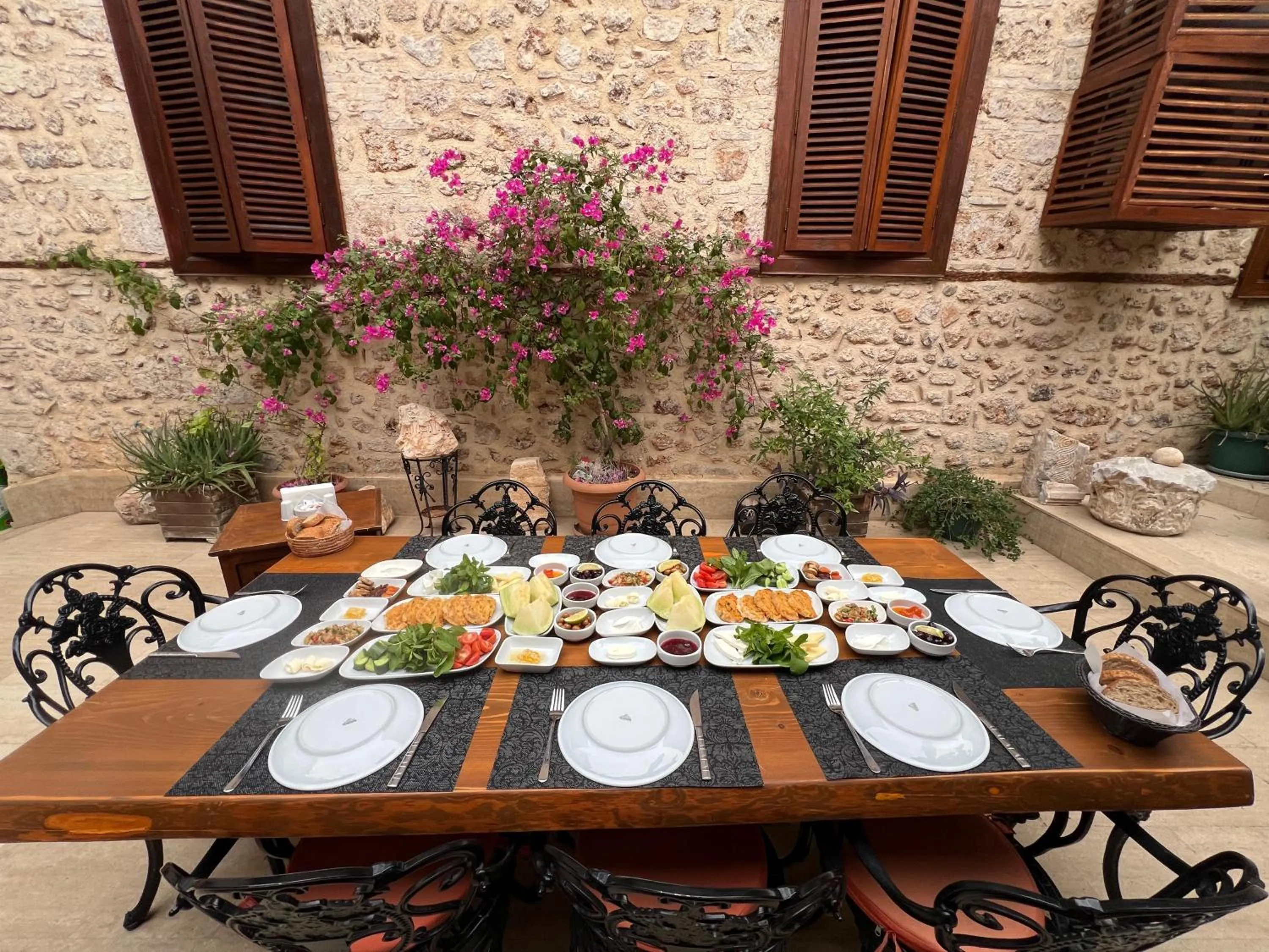 Garden in White Garden Hotel-Adult Only