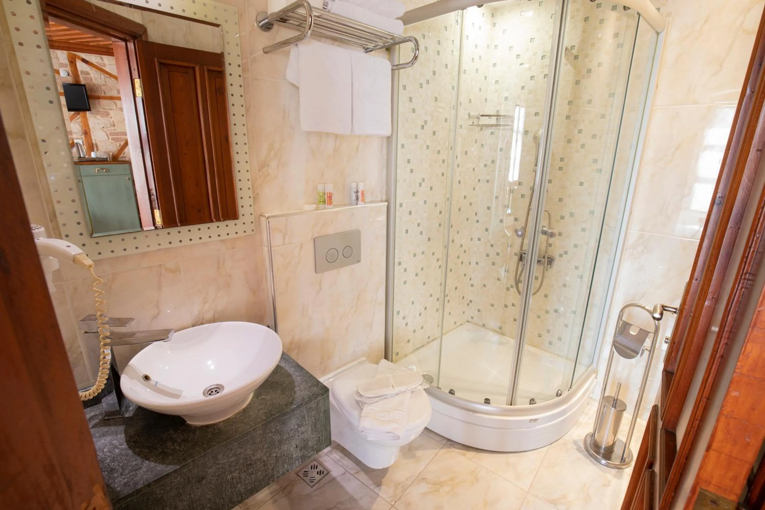 Shower in White Garden Hotel-Adult Only