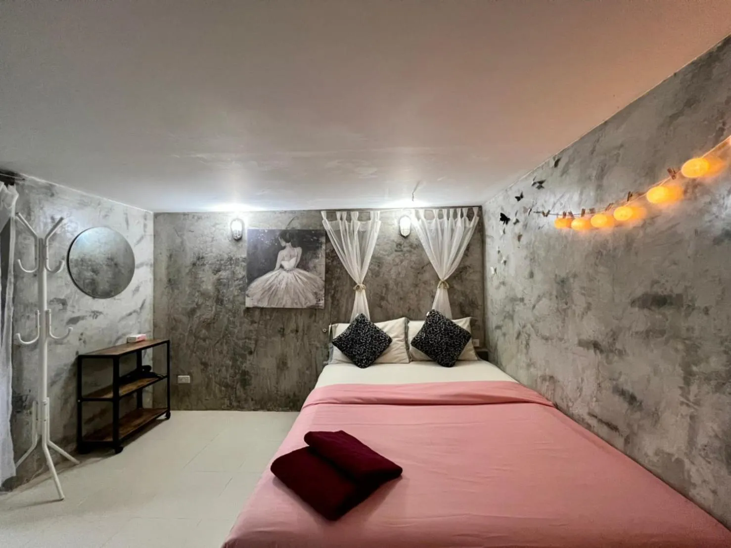 Deluxe Room in Baan Bua Talay