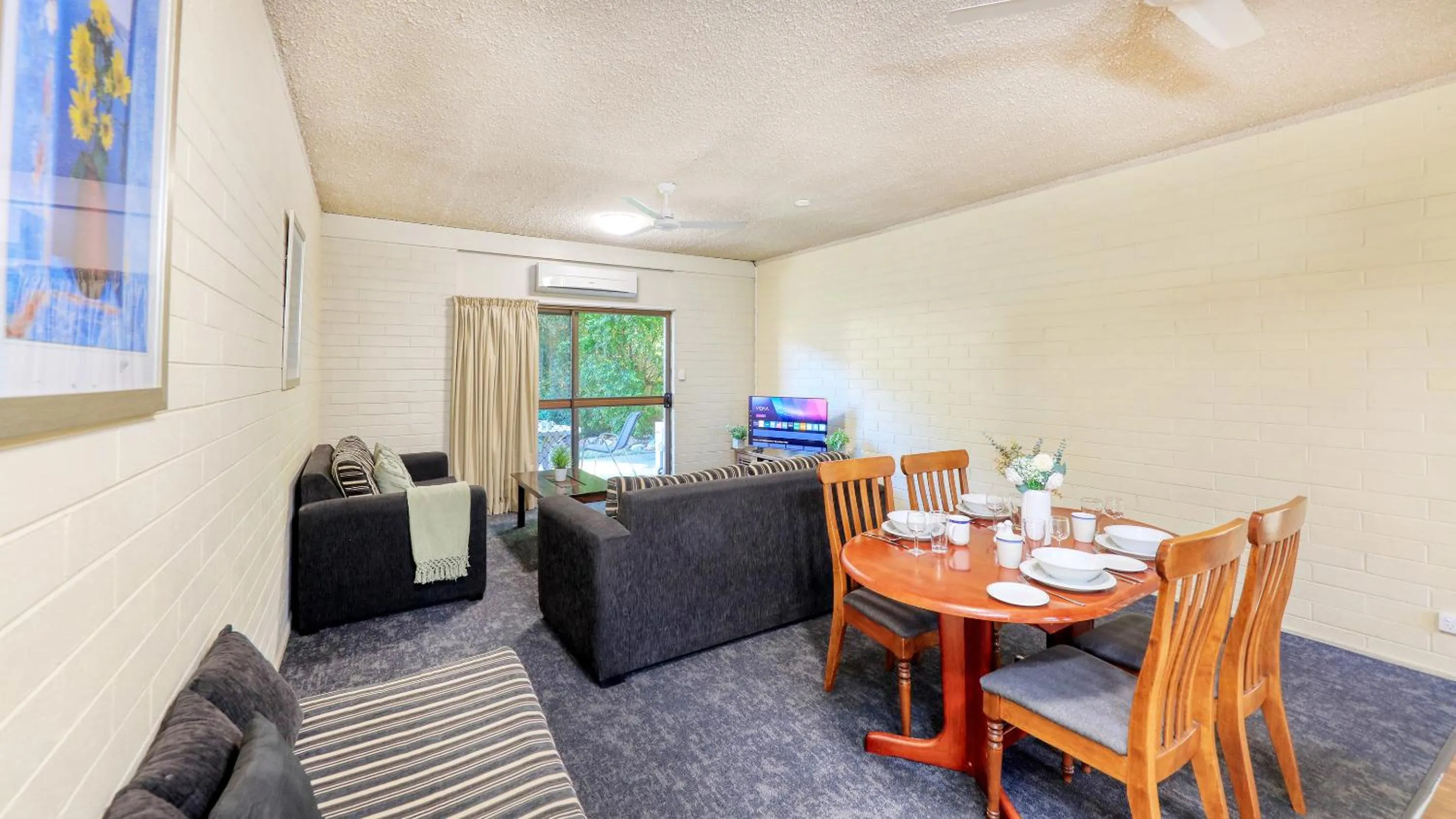 Balcony/Terrace in Emerald Gardens Motel & Apartments