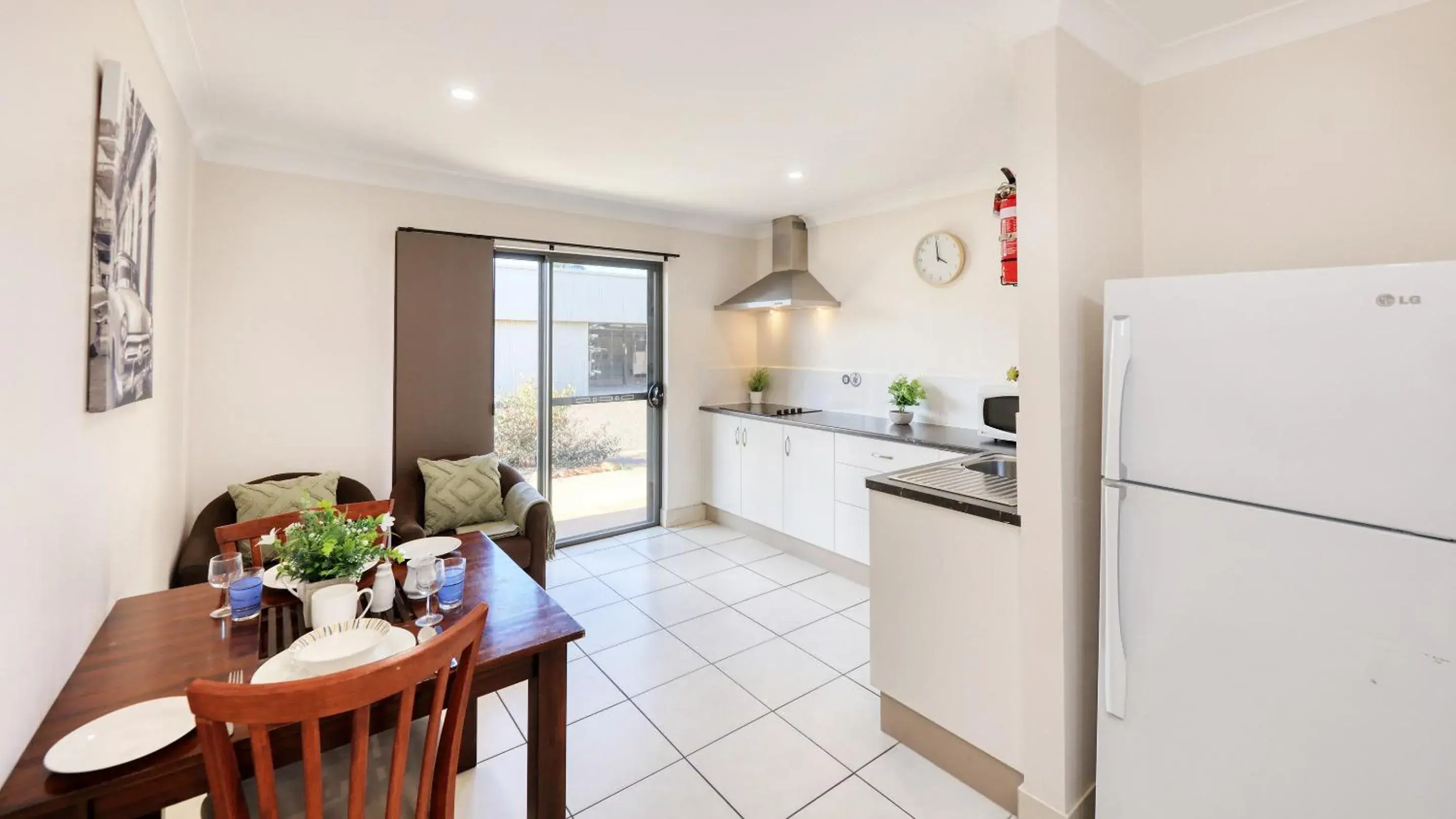 Studio - single occupancy in Emerald Gardens Motel & Apartments Studio - single occupancy in Emerald Gardens Motel & Apartments