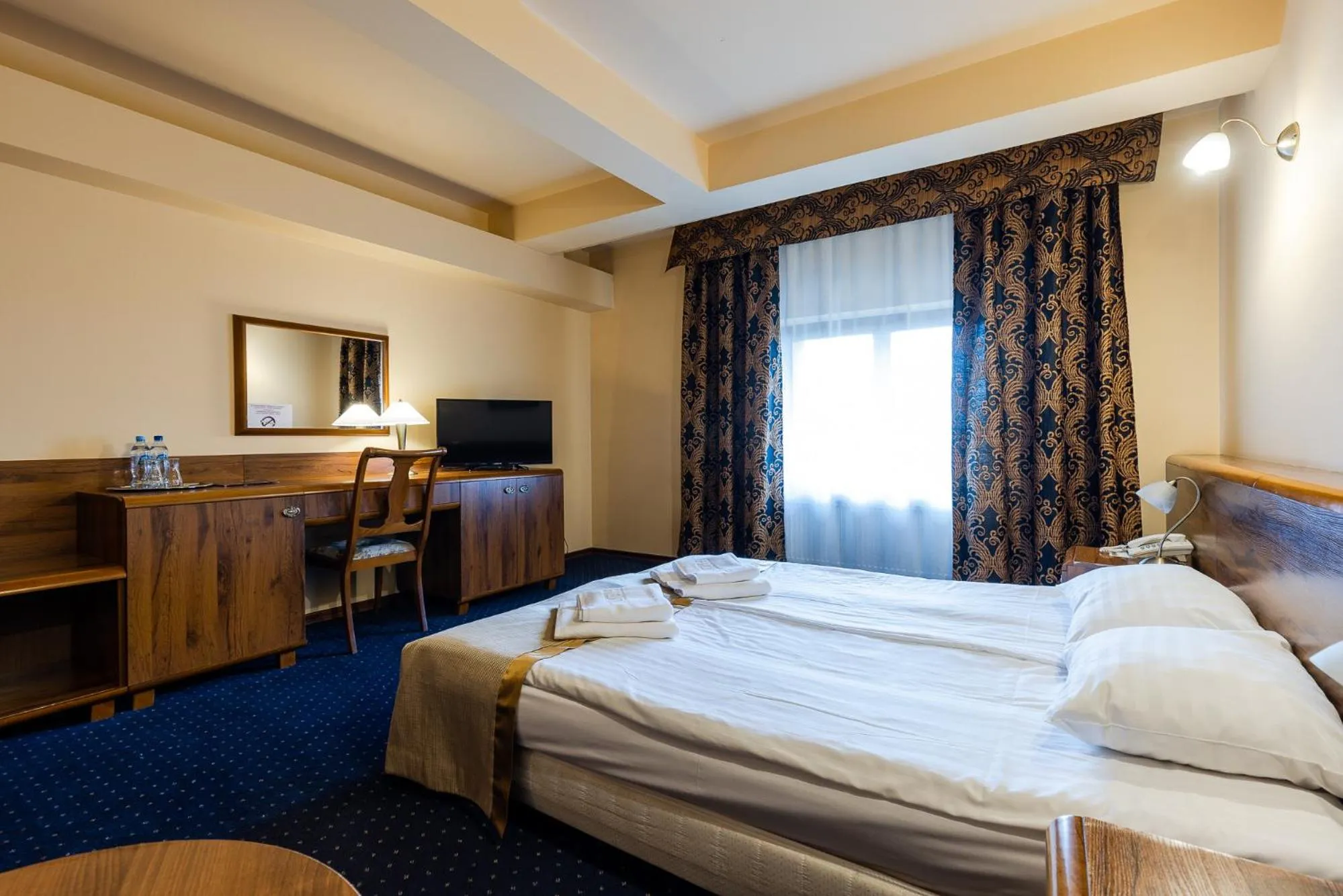 Bed in Hotel Marysin Dwór