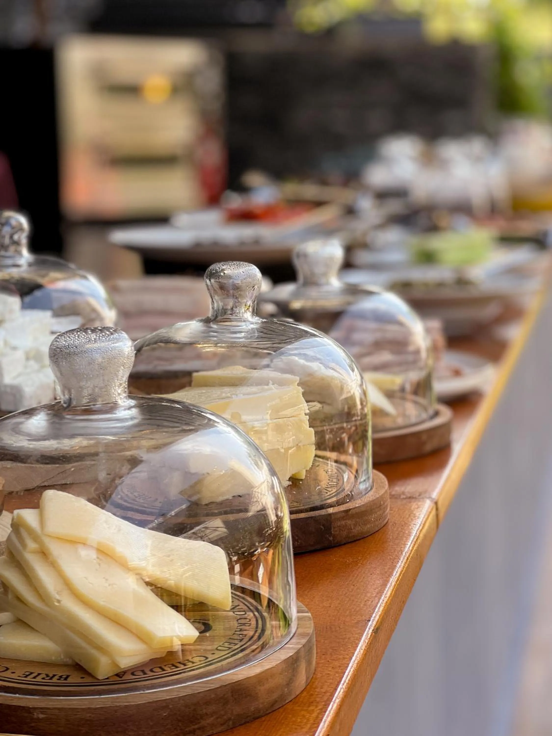 Restaurant/places to eat in Bayview Hills Luxury Residences