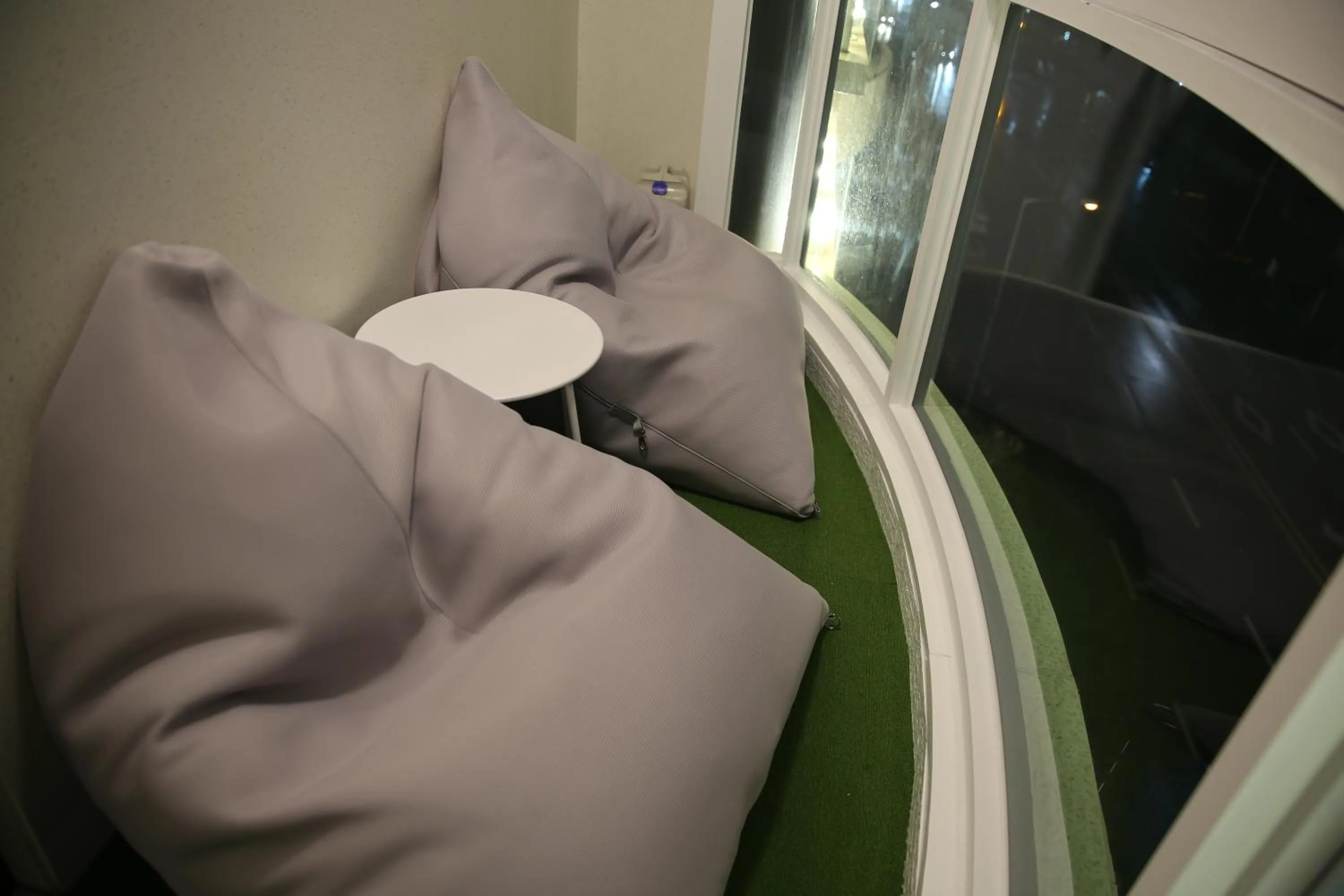 Balcony/Terrace, Bed in EKklim Classic Hotel