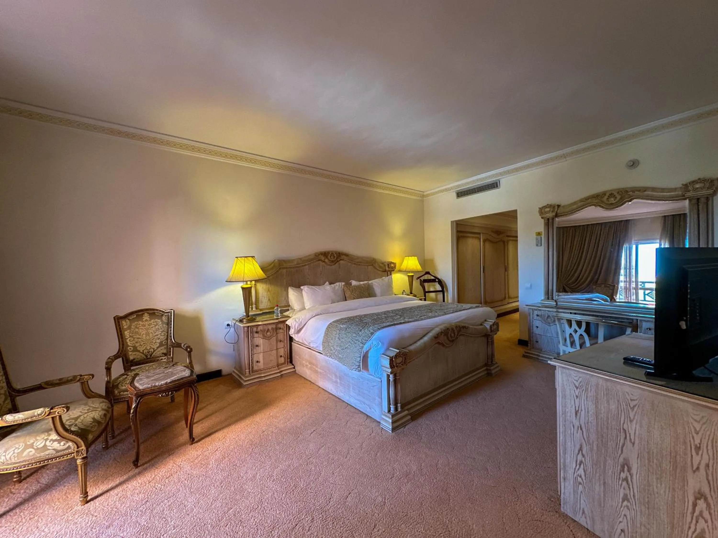 Bed in Grand Mogador Agdal & Spa