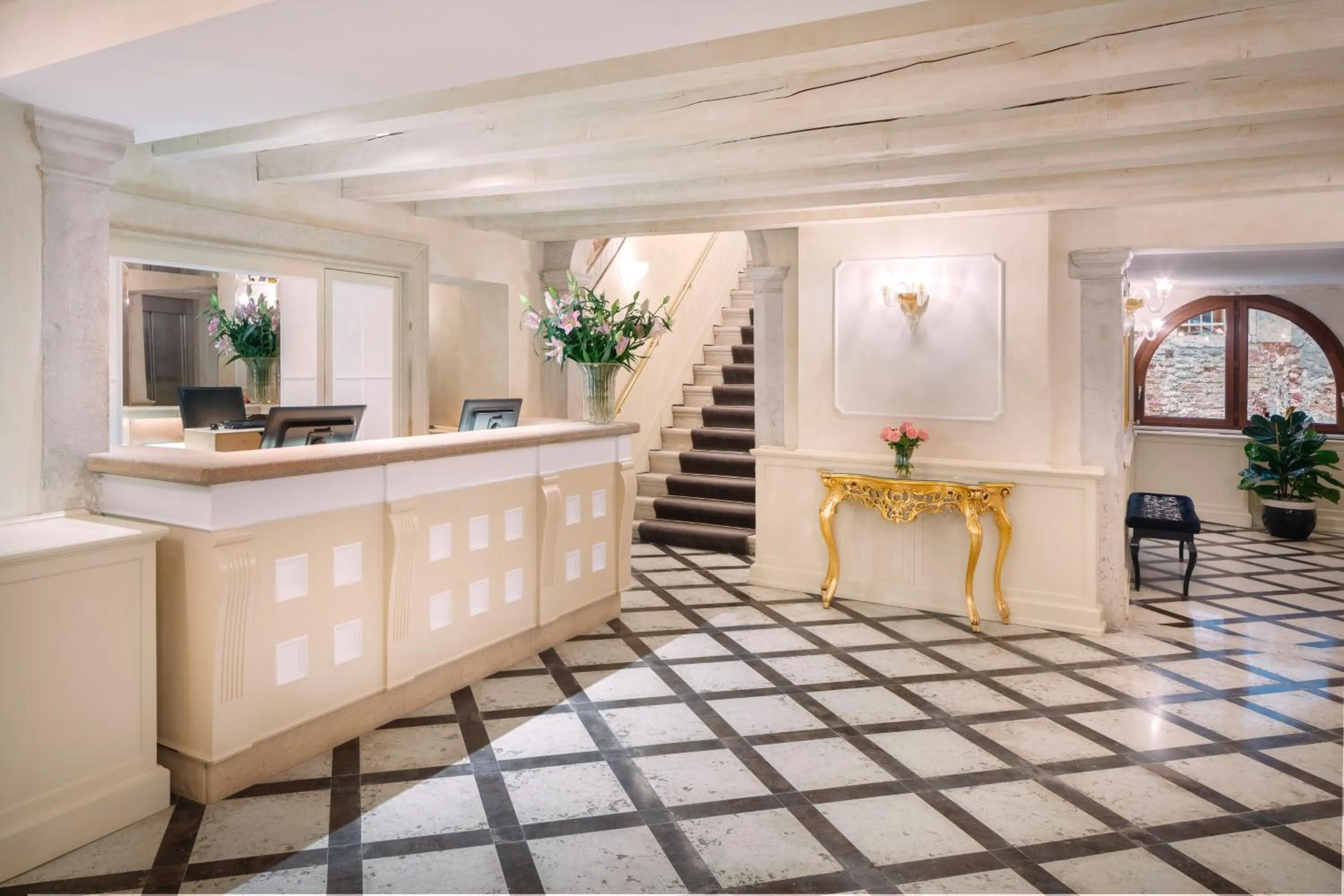 Lobby or reception in Maison Venezia | UNA Esperienze