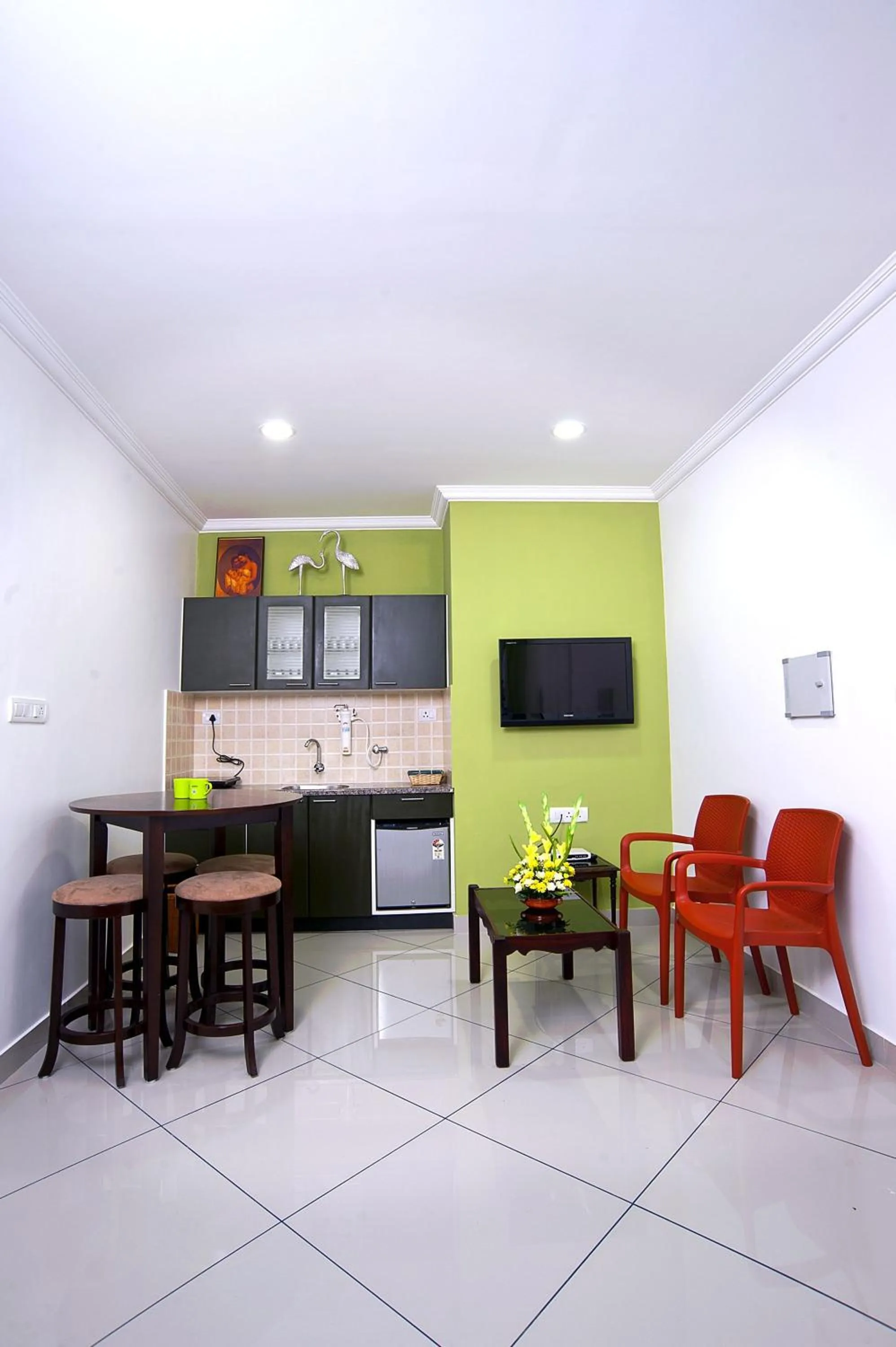 TV and multimedia in Vasudevam Premium Suites