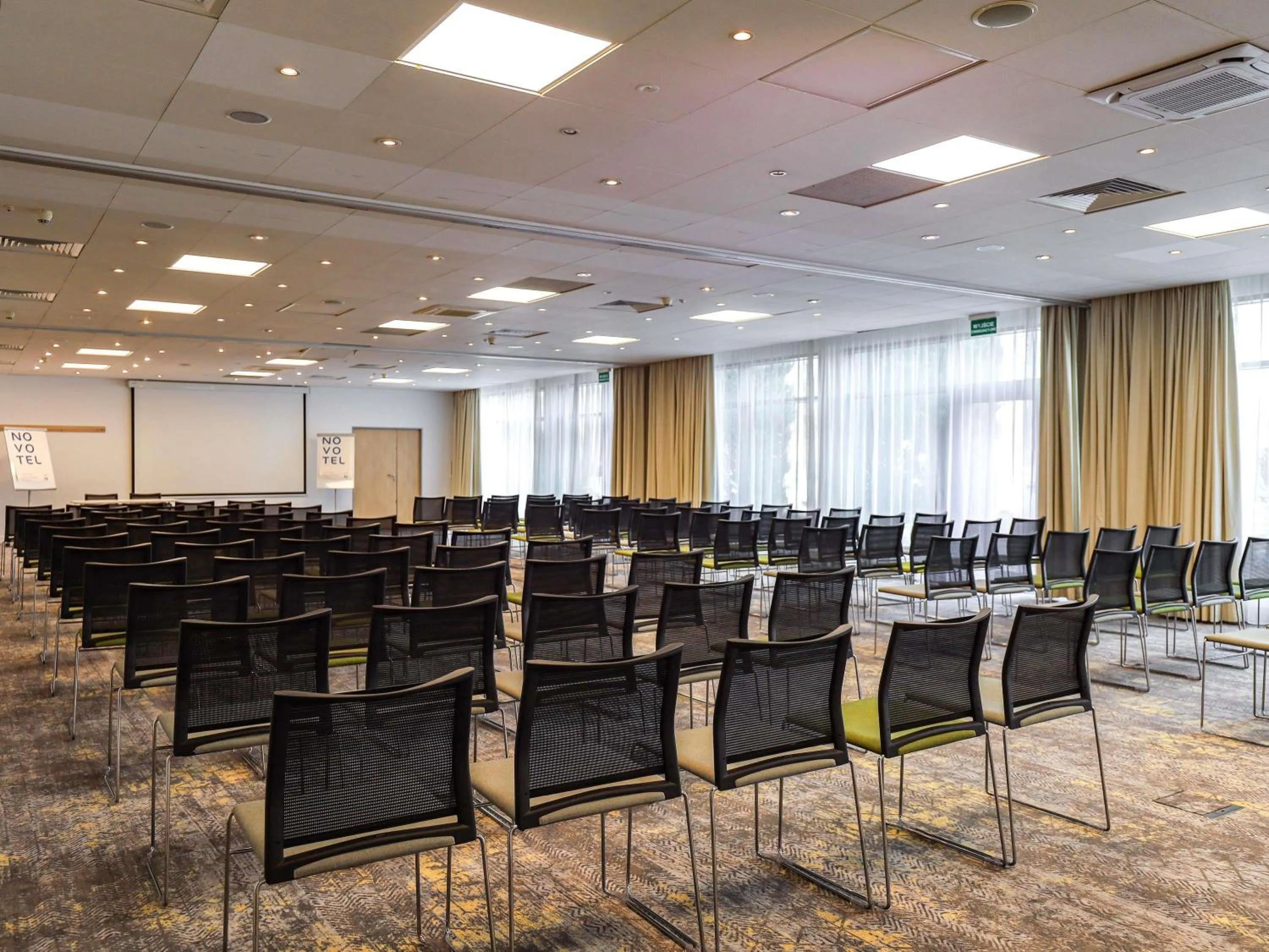Meeting/conference room in Novotel Poznań Malta
