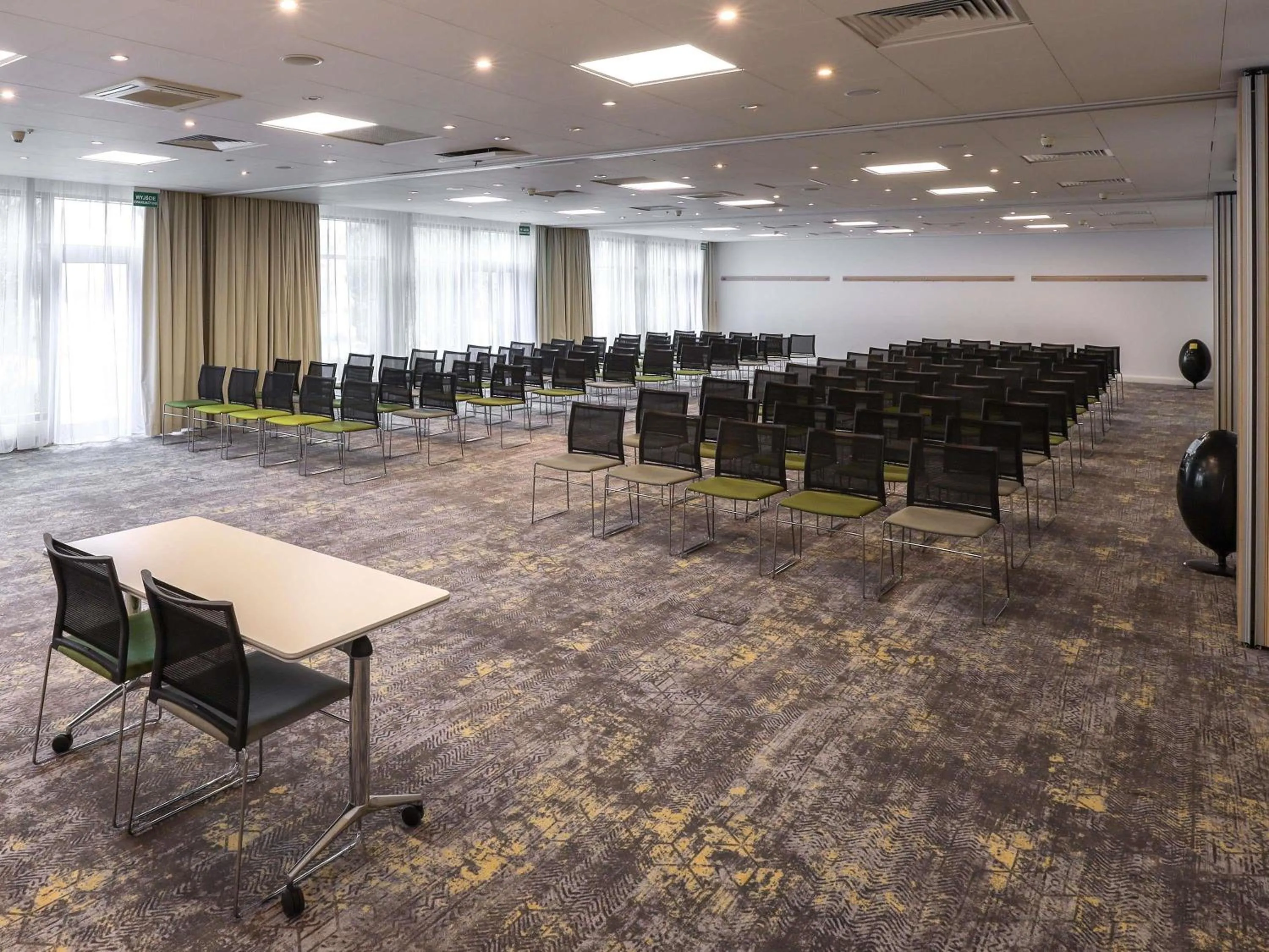 Meeting/conference room in Novotel Poznań Malta