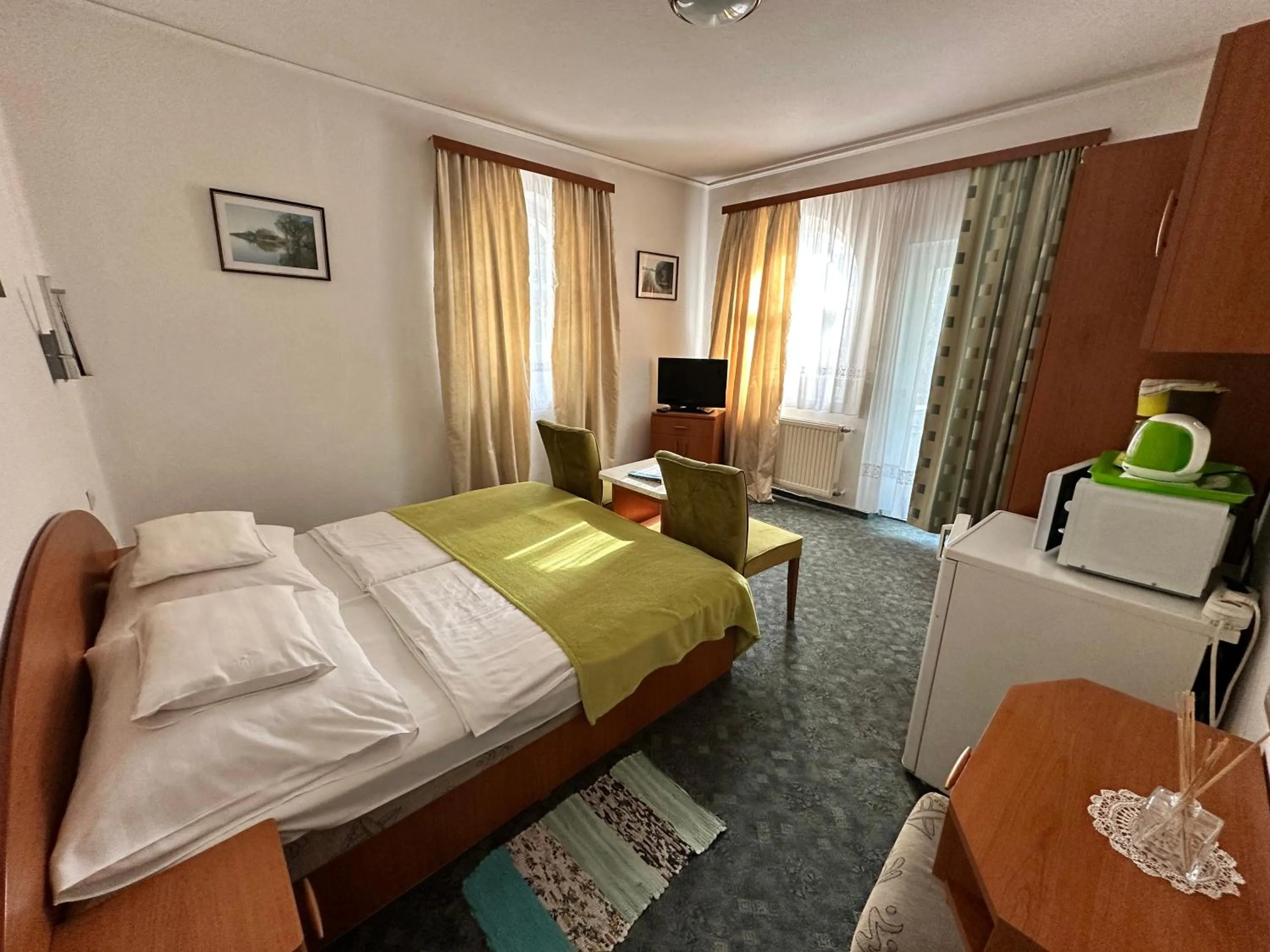 Bed in Villa Valeria Heviz