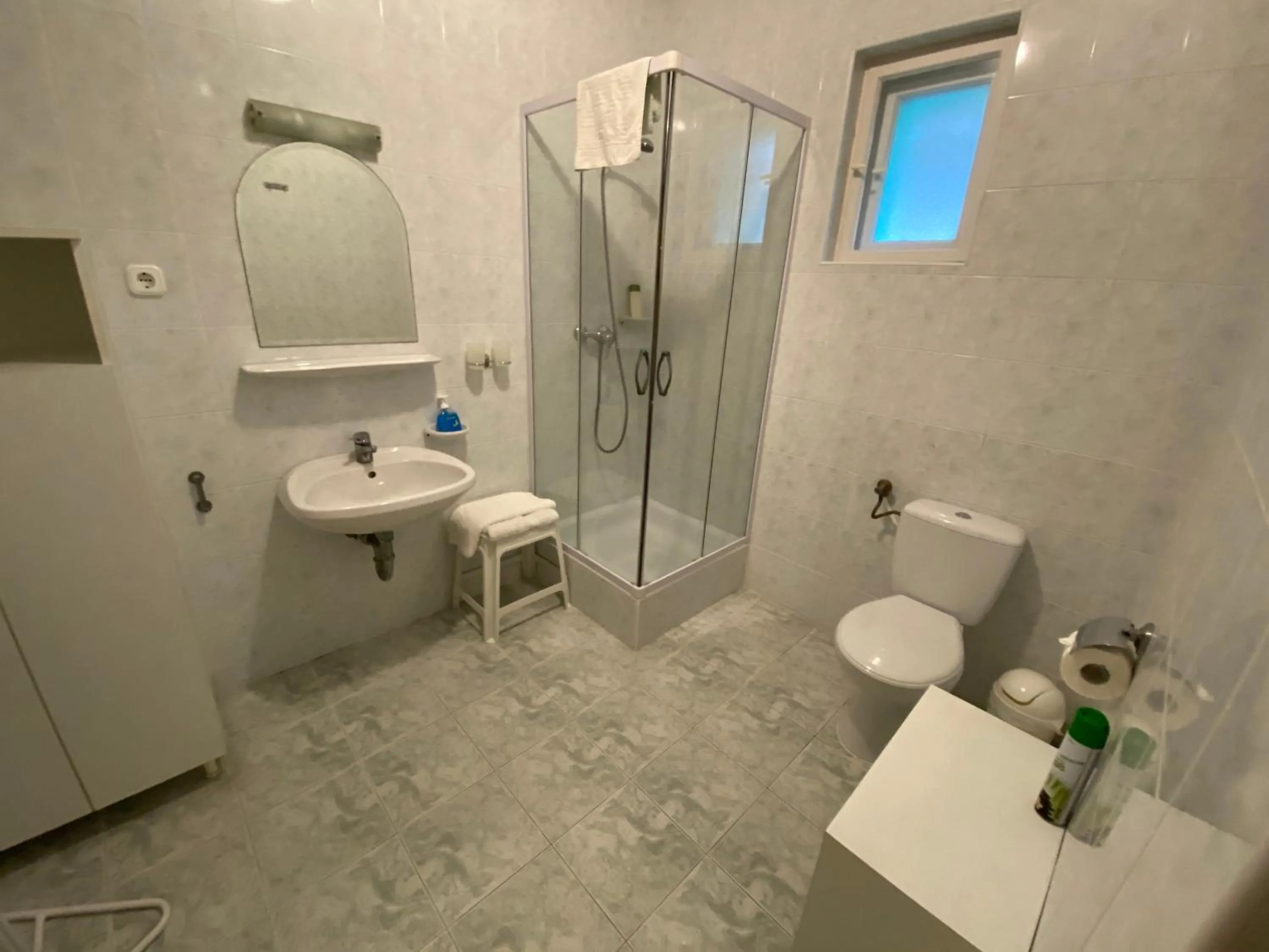 Shower in Villa Valeria Heviz