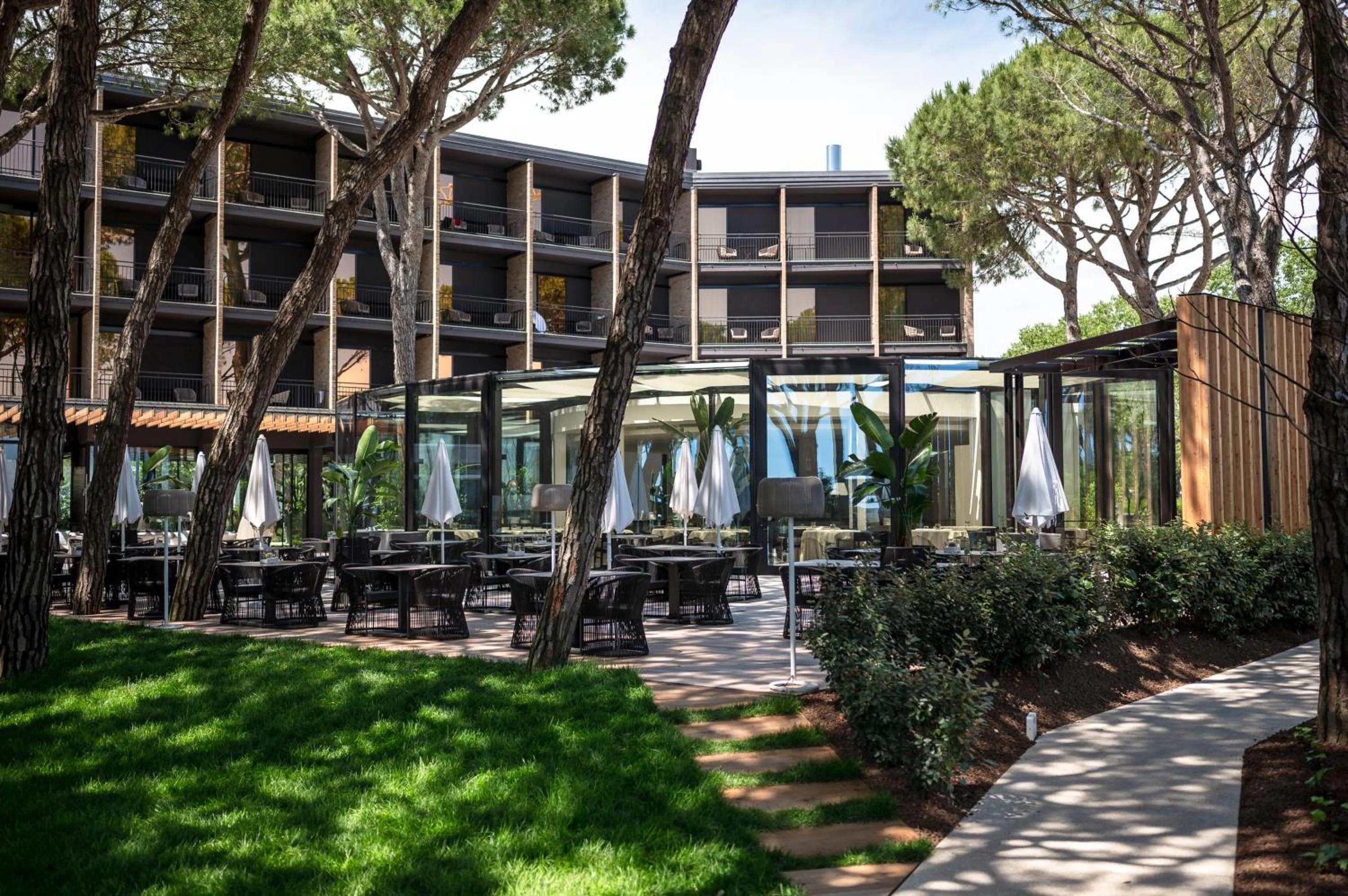 Property building in Bellevue Hotel & Resort