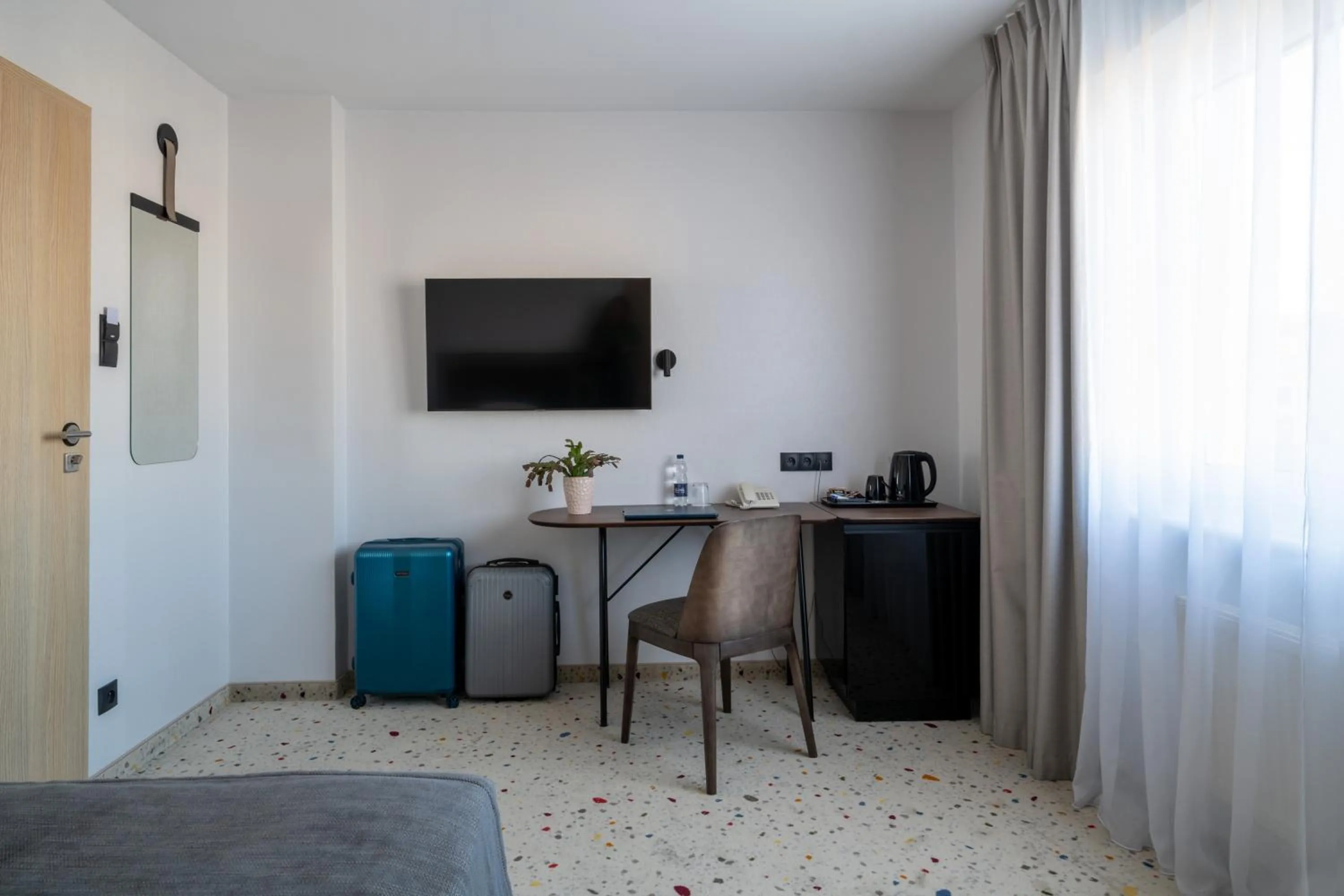 Coffee/tea facilities in Antares Hotel