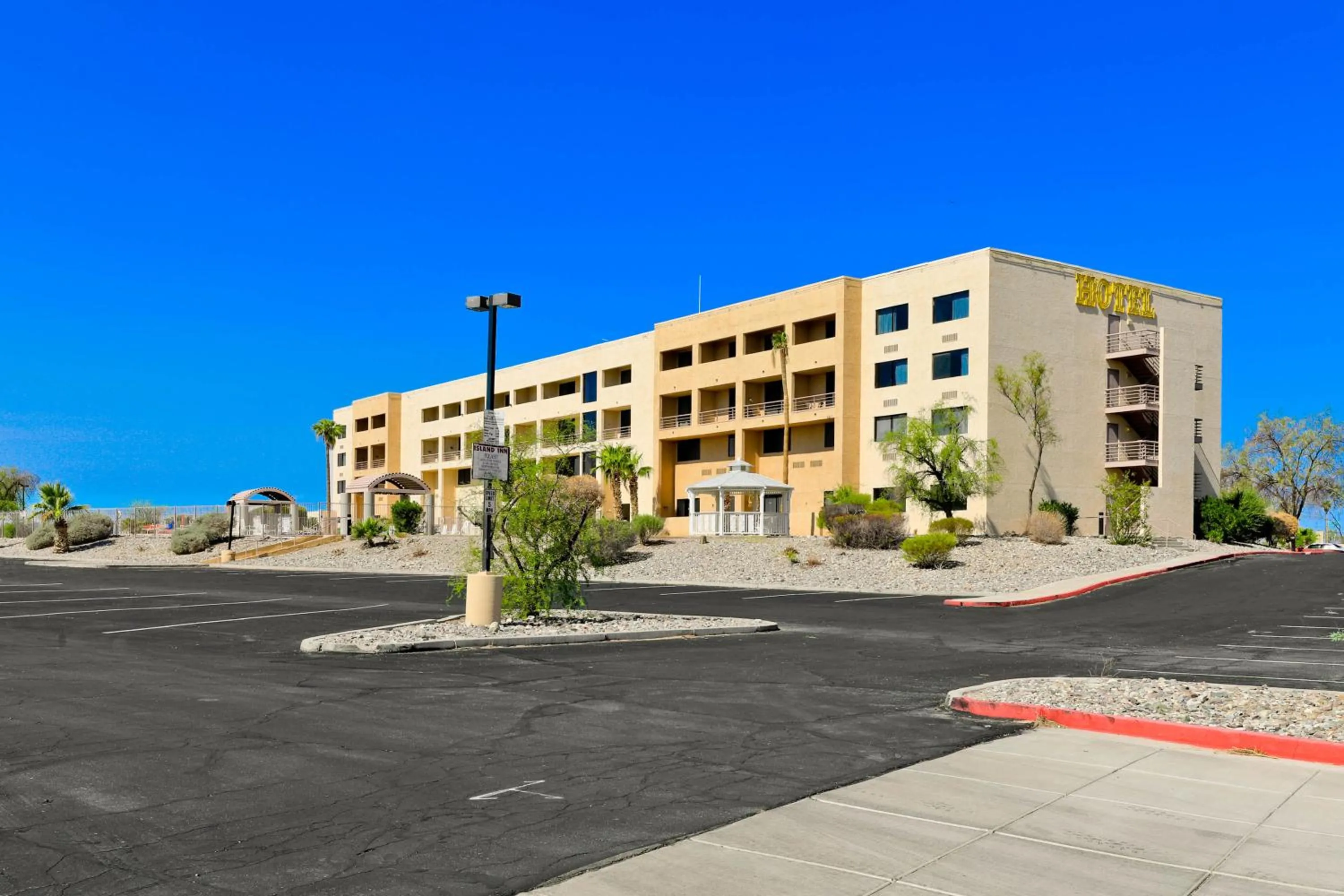 Property building in Studio 6 Suites Lake Havasu City AZ