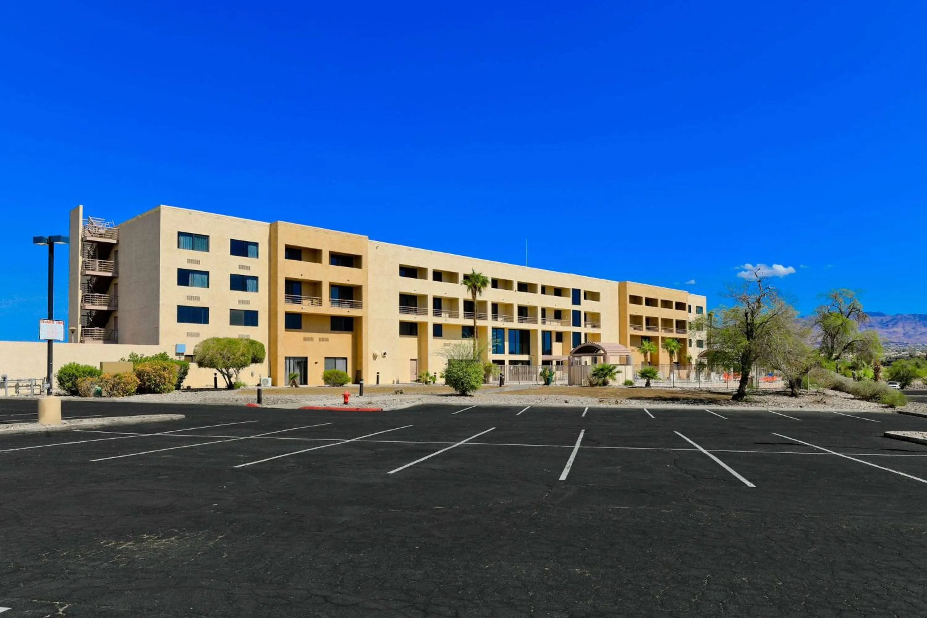 Property building in Studio 6 Suites Lake Havasu City AZ