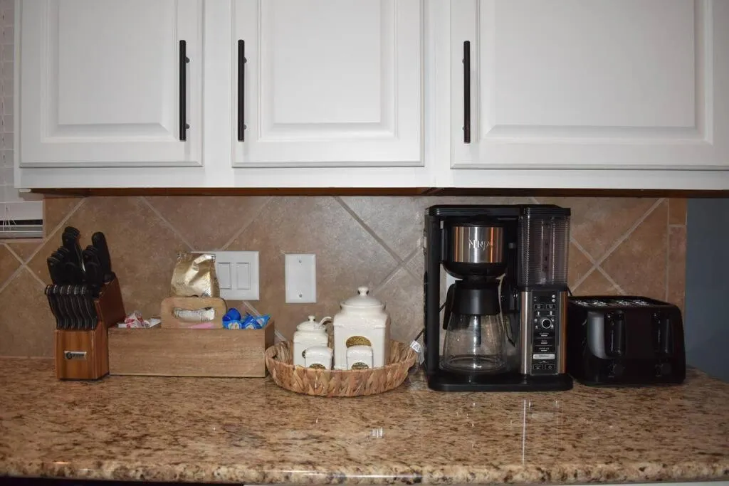 Spacious Conroe Home around 4 miles to the Lake