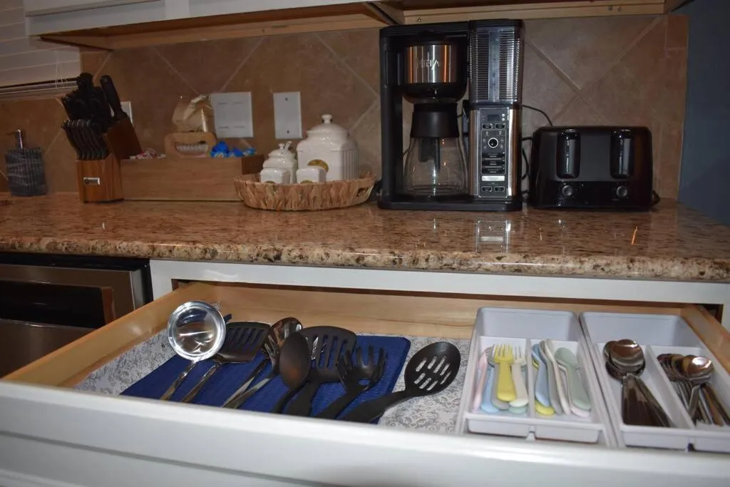 Spacious Conroe Home around 4 miles to the Lake