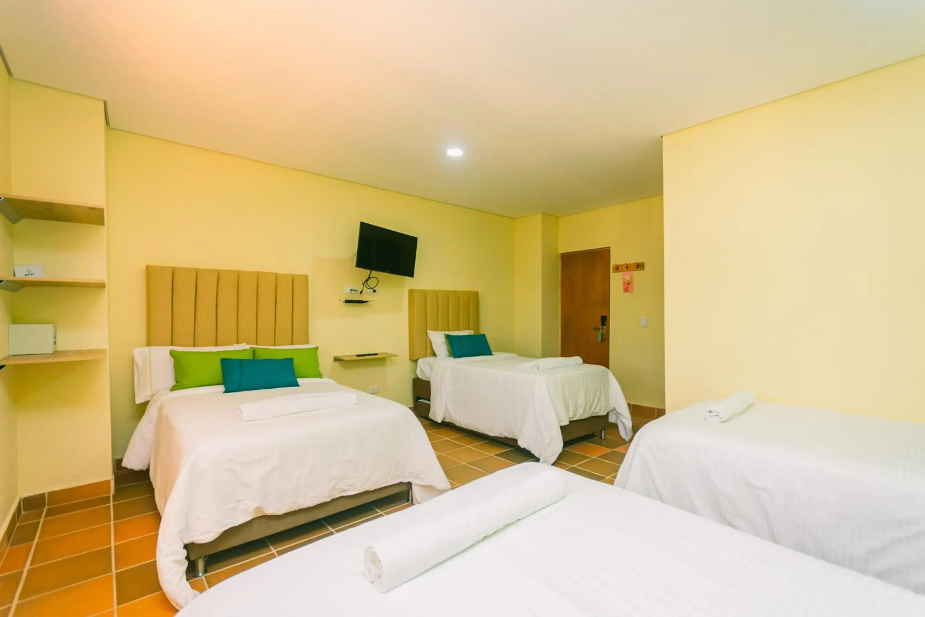 Bed in 4-Bed Mixed Dormitory Room in Hotel Bambu Guatape Bed in 4-Bed Mixed Dormitory Room in Hotel Bambu Guatape