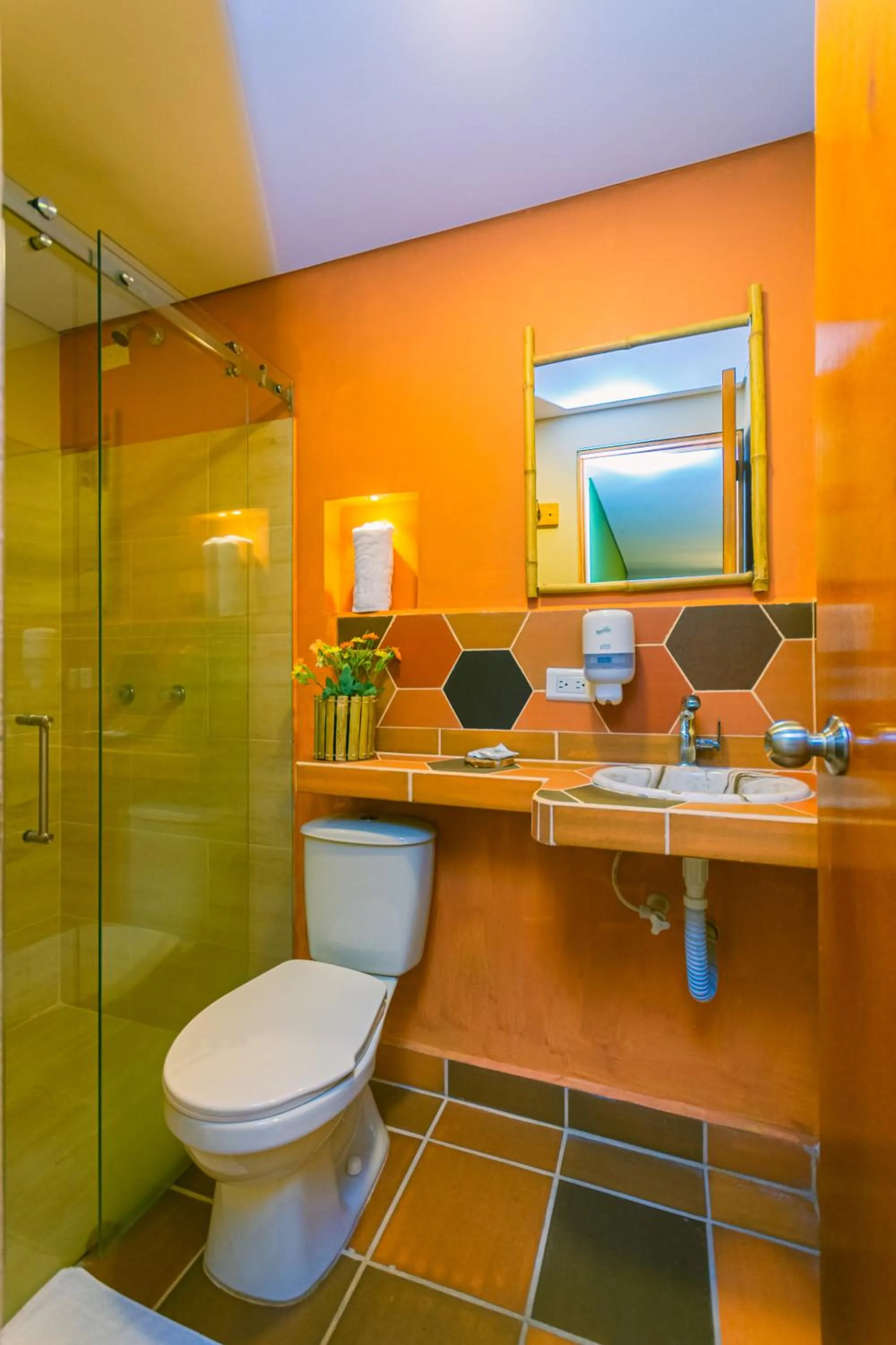 Shower in Hotel Bambu Guatape