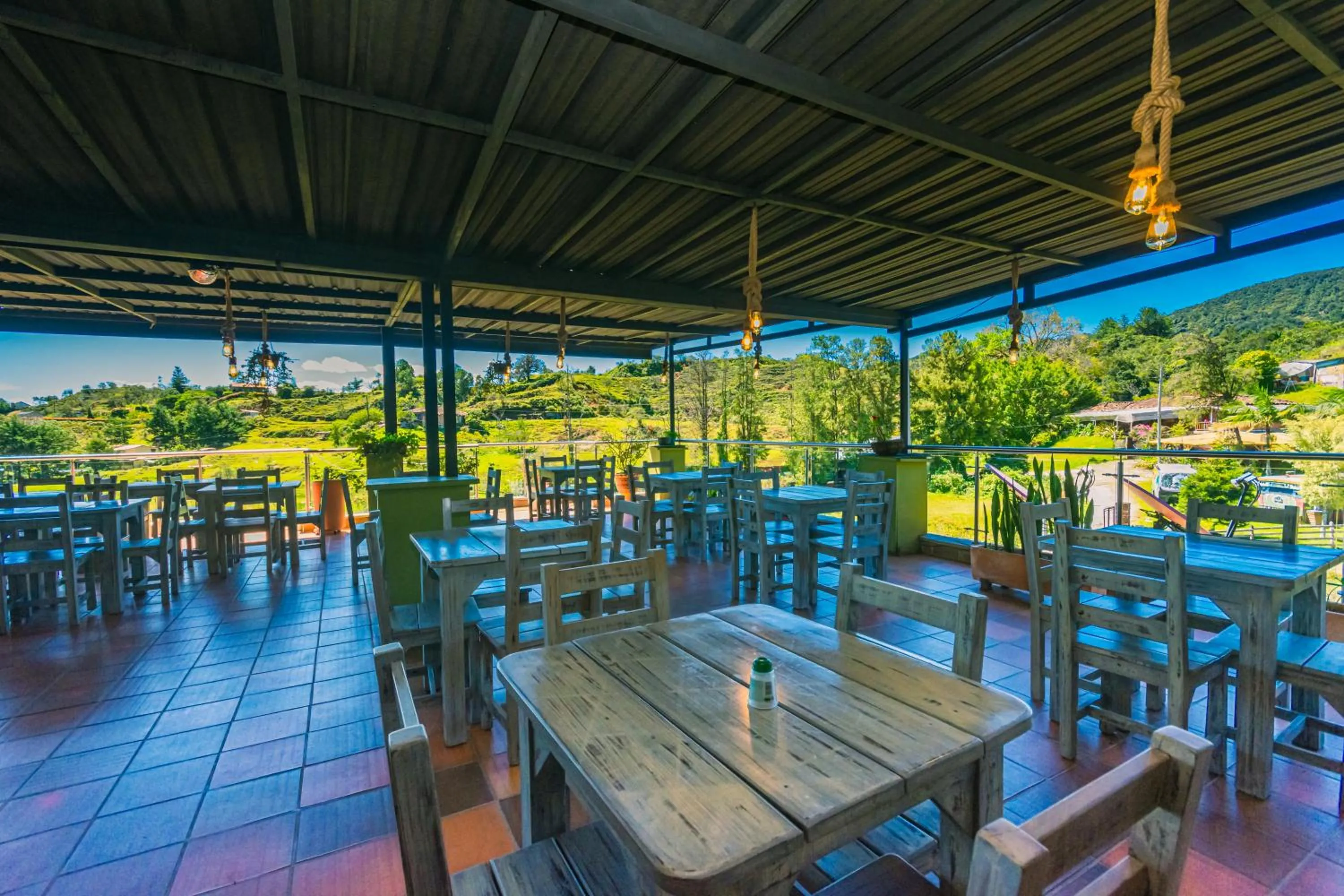 Restaurant/places to eat in Hotel Bambu Guatape