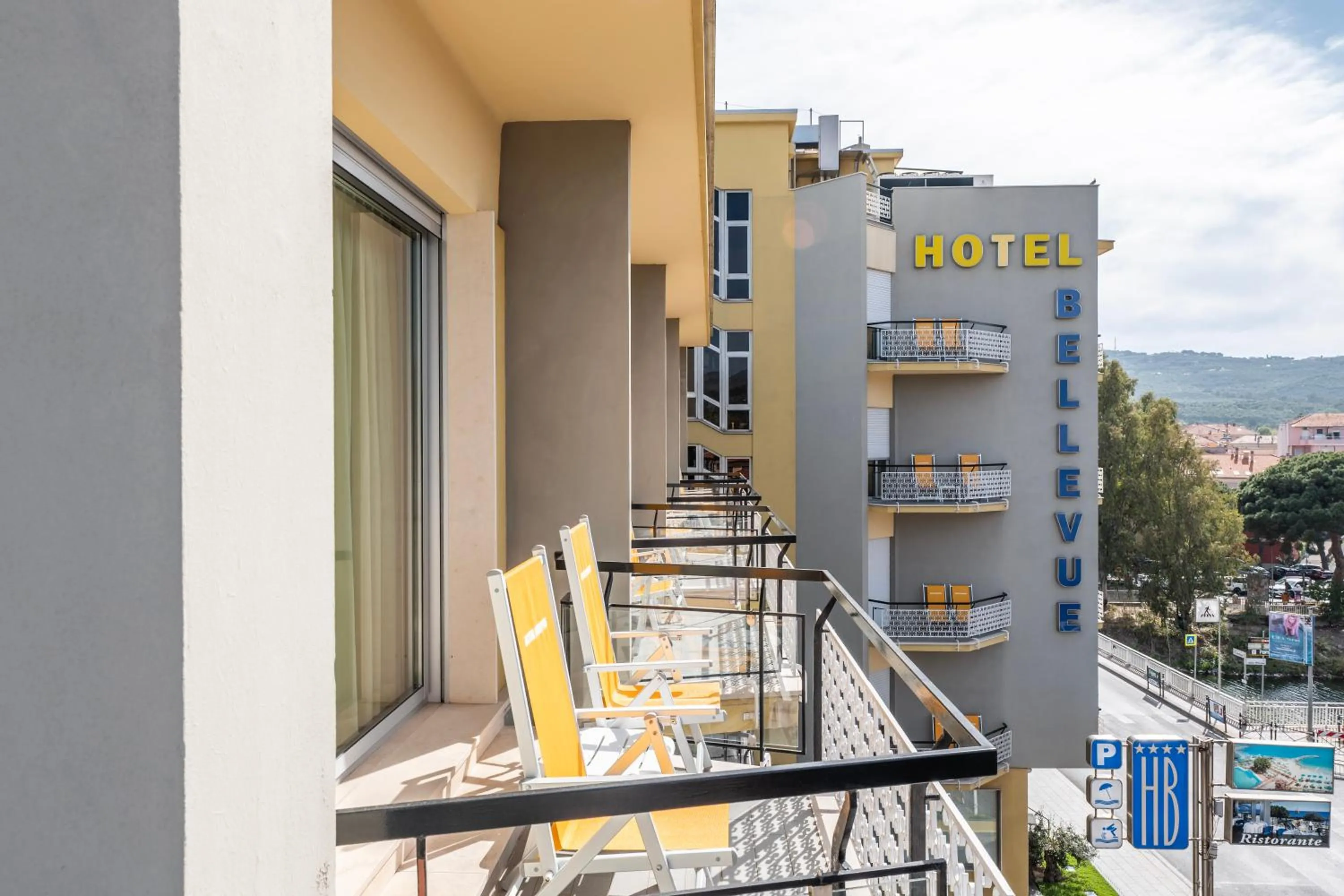 Property building in Hotel Bellevue Et Mediterranée