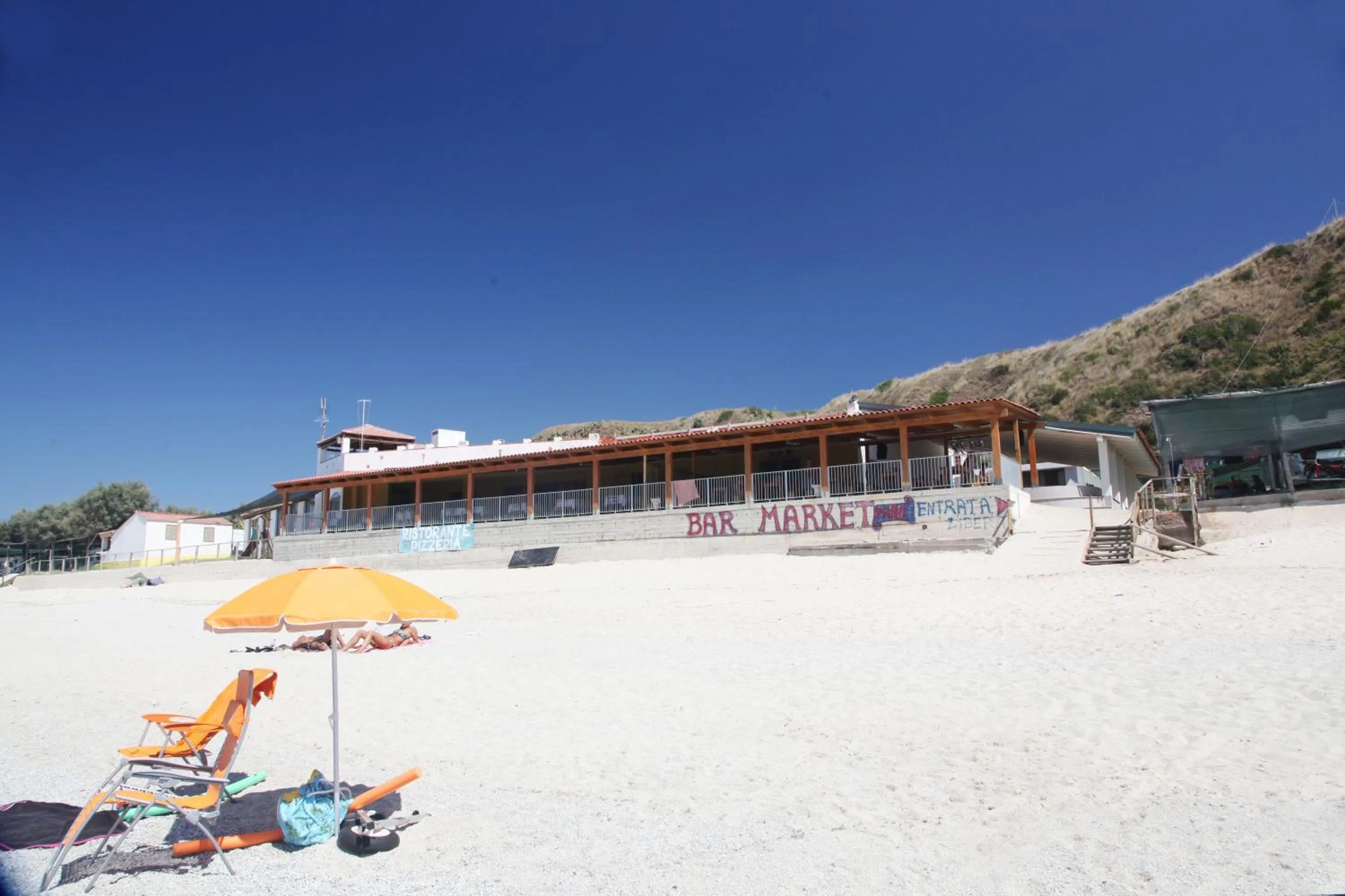 Restaurant/places to eat in Villaggio Camping La Scogliera