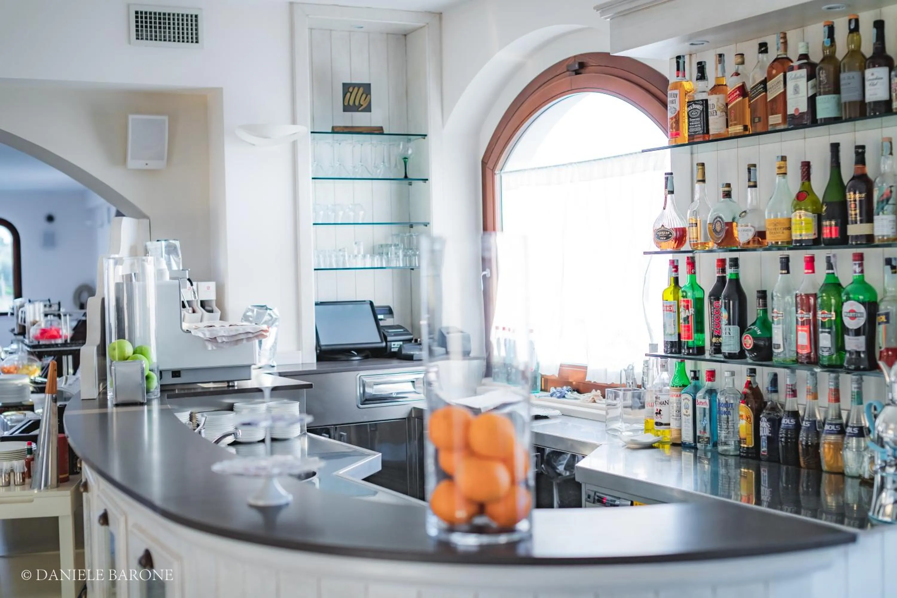 Lounge or bar in Baia Delphis Resort