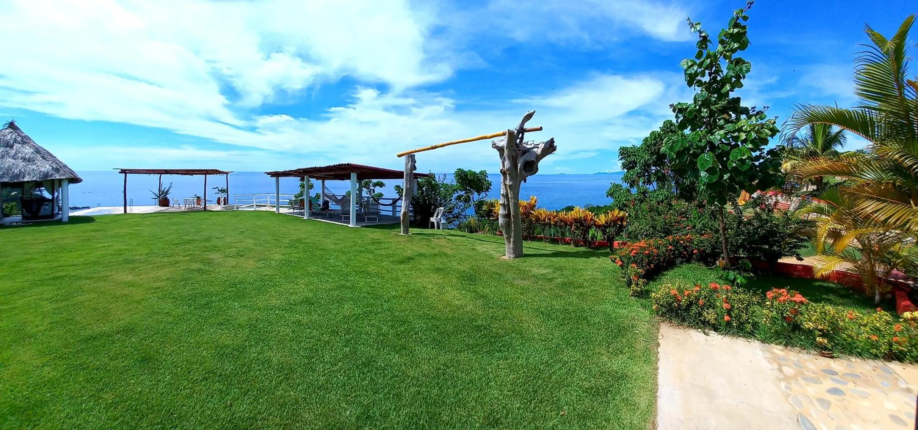 Treasure by the Sea Resort - Happy Hill