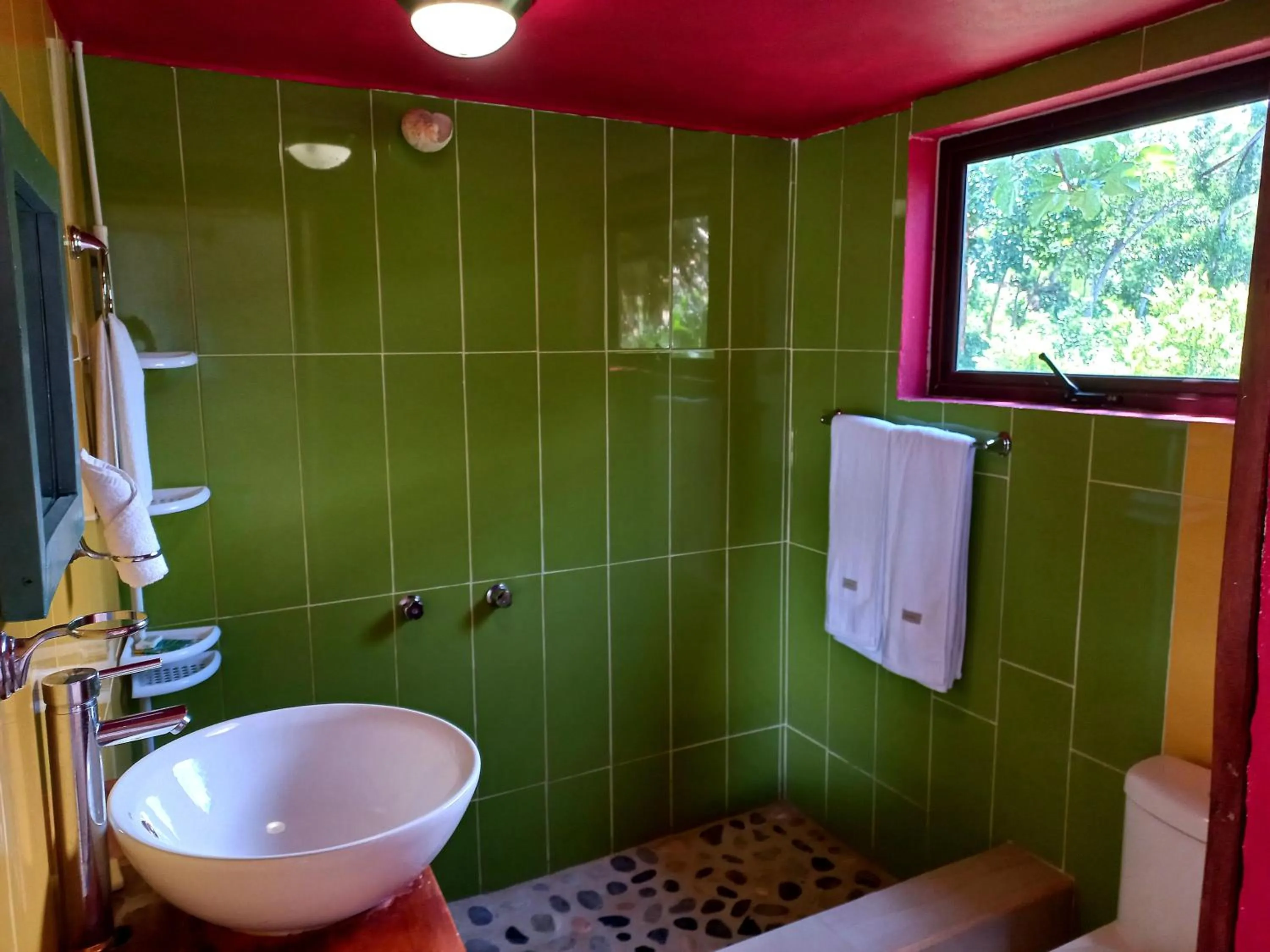 Treasure by the Sea Resort - Happy Hill