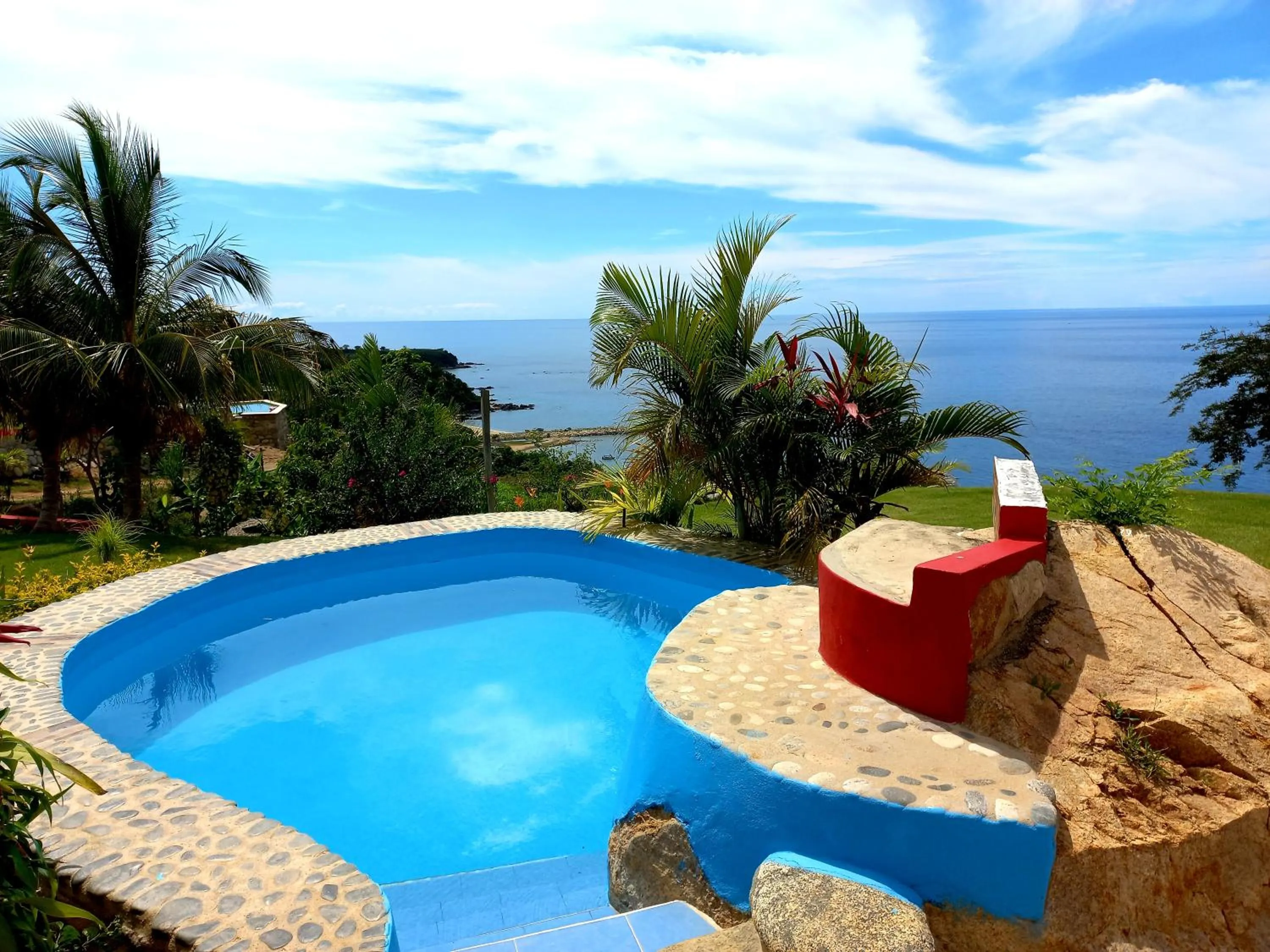 Swimming pool in Treasure by the Sea Resort - Happy Hill