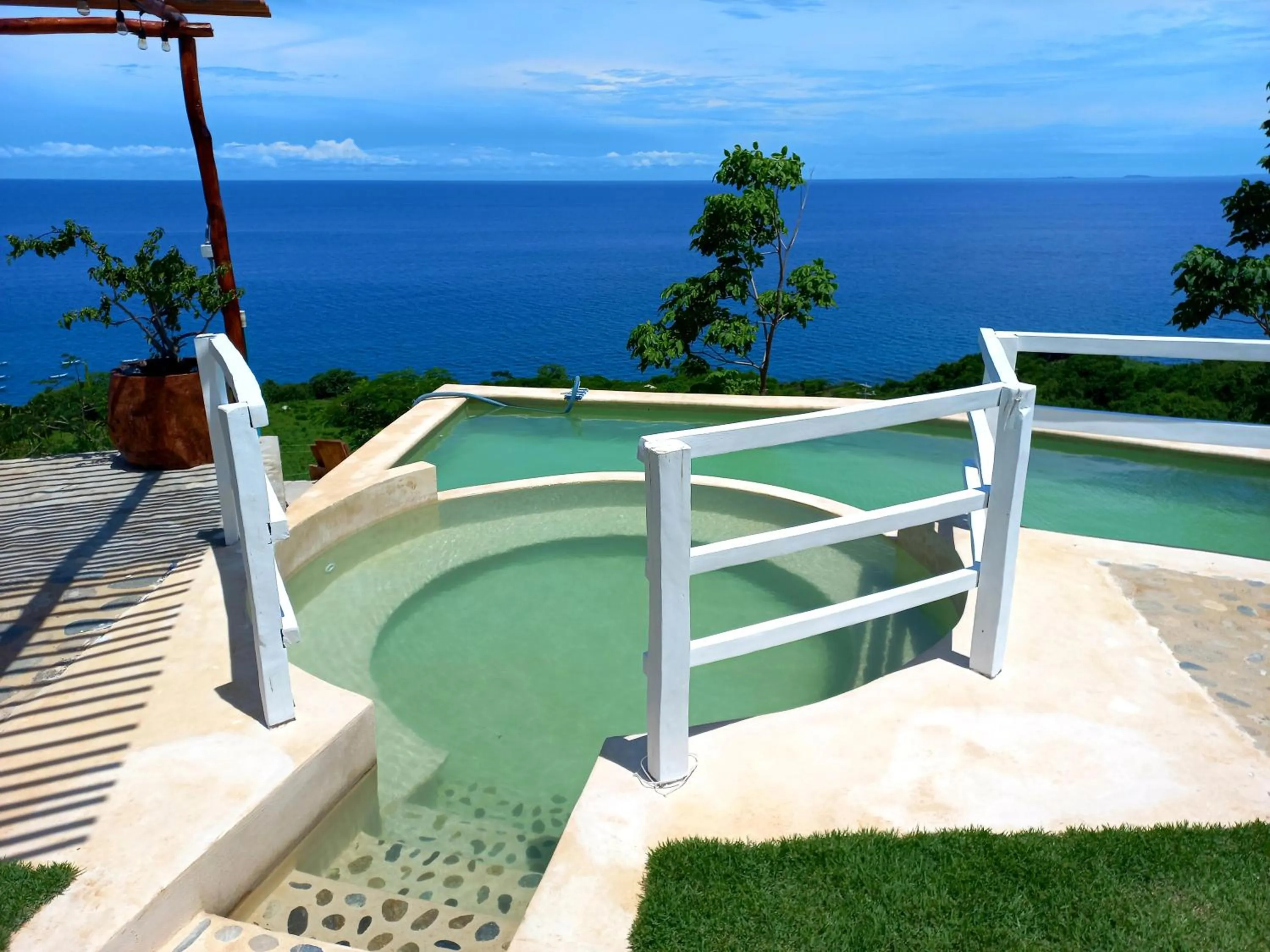 Treasure by the Sea Resort - Happy Hill