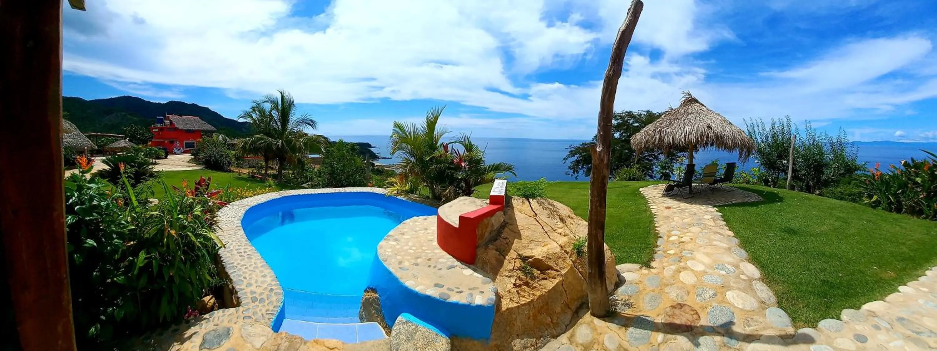 Swimming pool in Treasure by the Sea Resort - Happy Hill