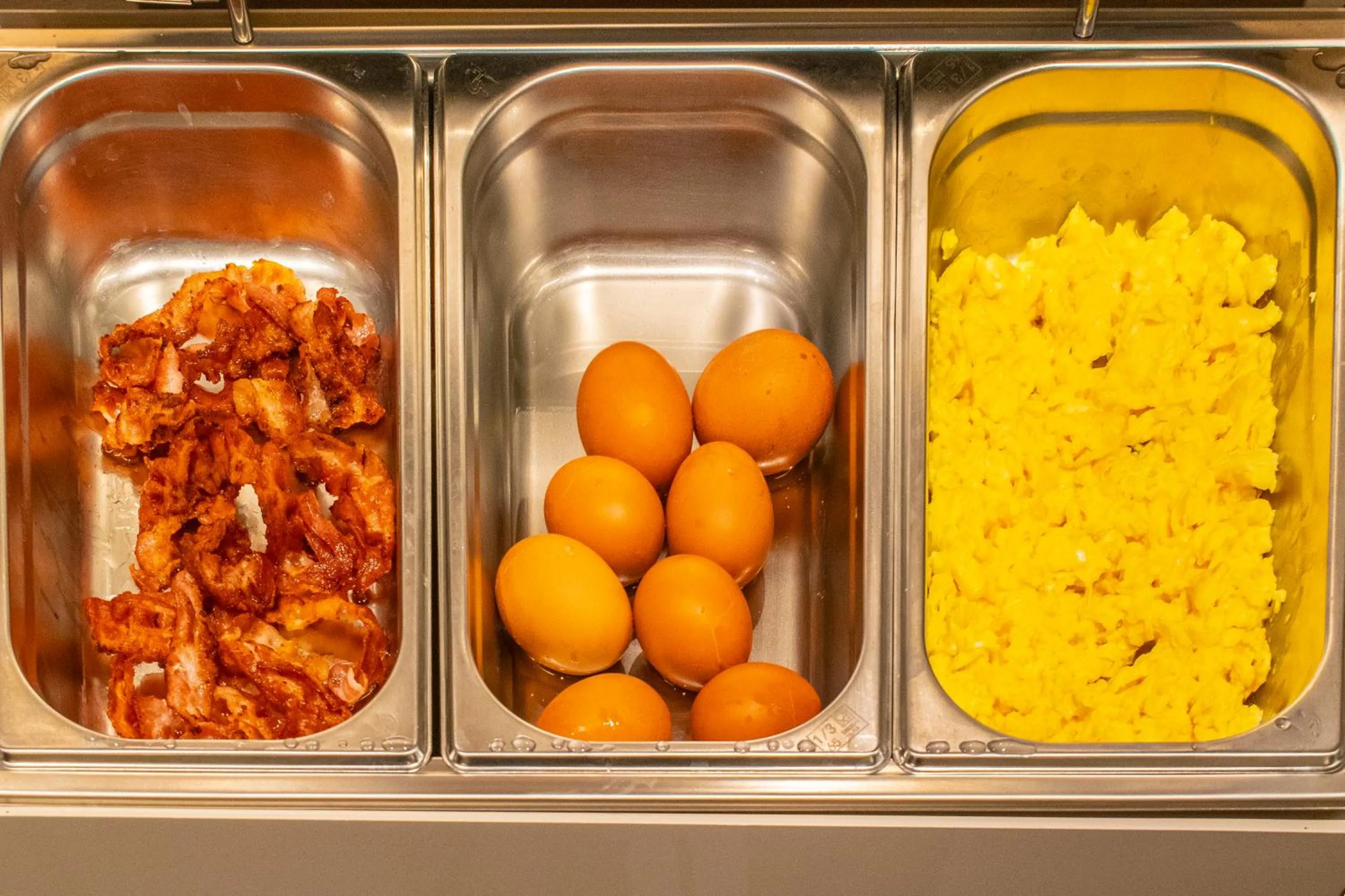 Breakfast in Madi city Hotel