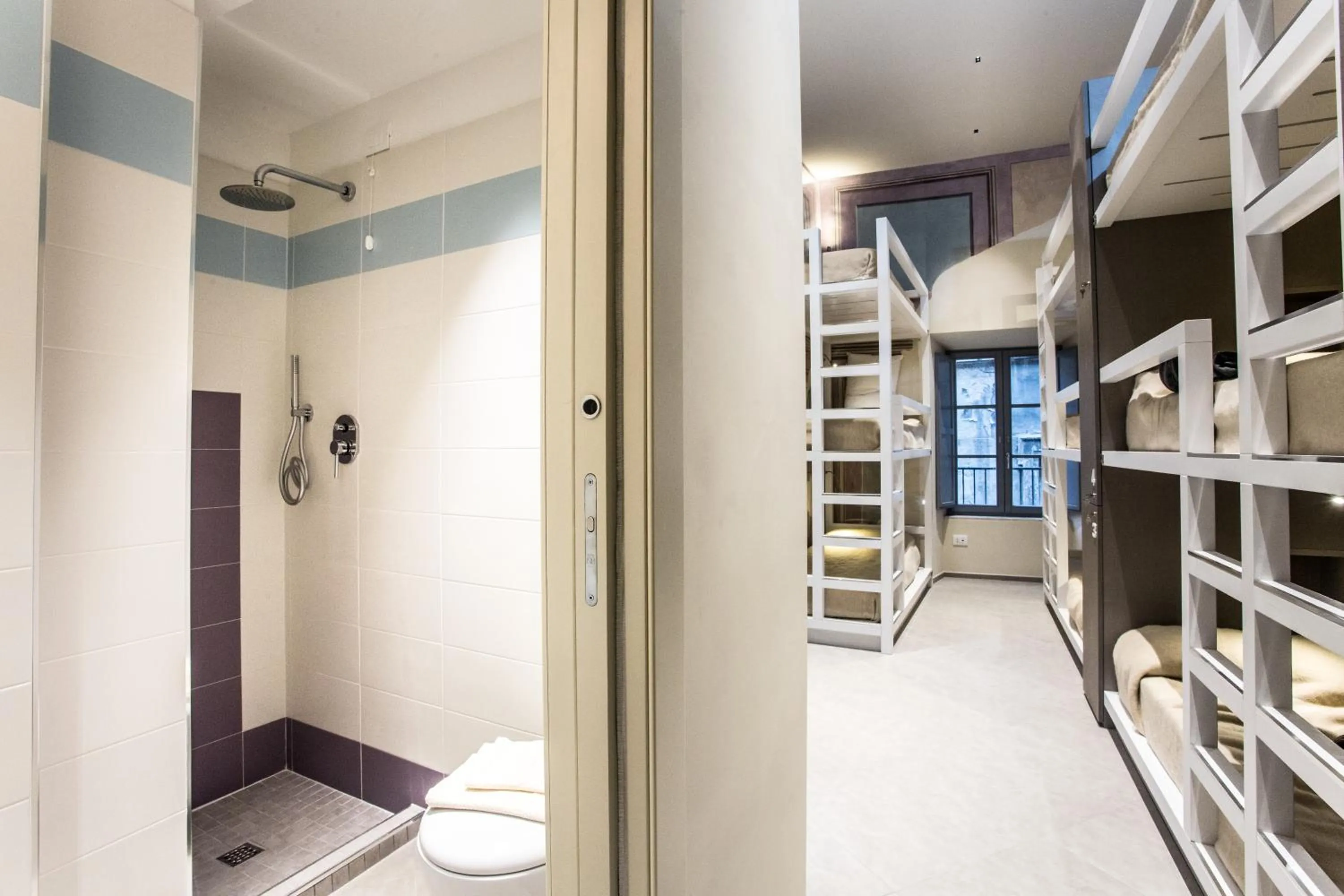 bunk bed in Little Italy Hostel Ex Chiesa S Donato