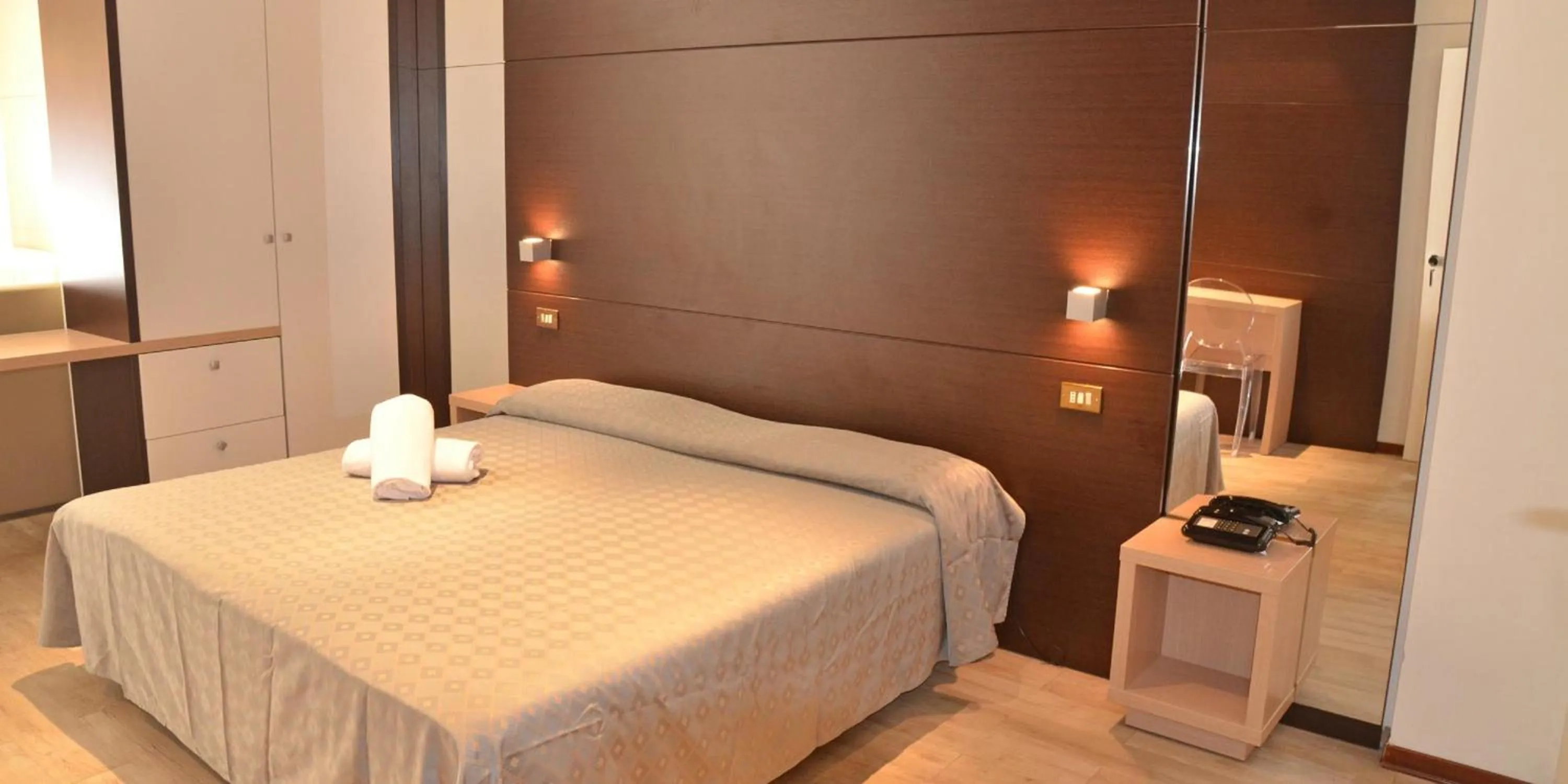 Photo of the whole room, Bed in Grand Eurhotel