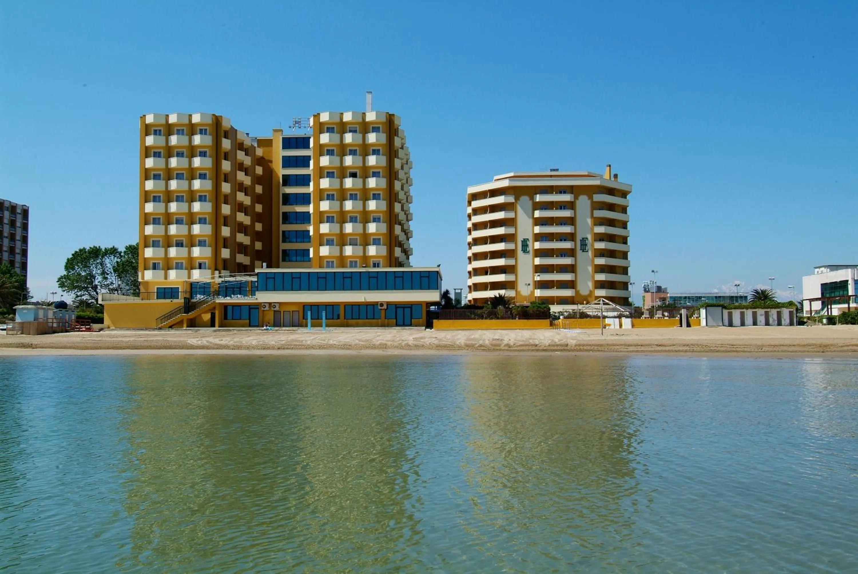 Facade/entrance in Grand Eurhotel