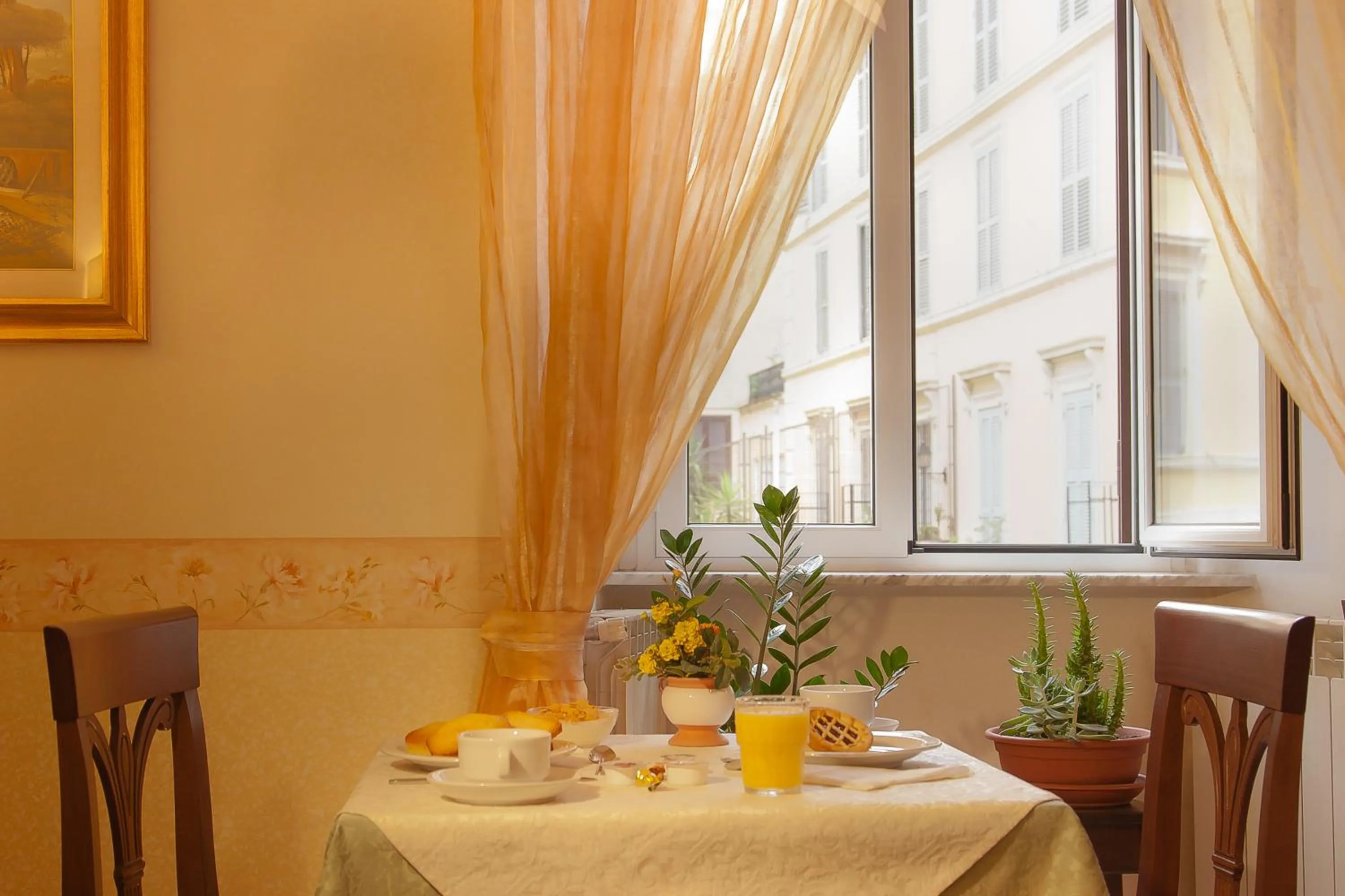 Seating area in Hotel Silla