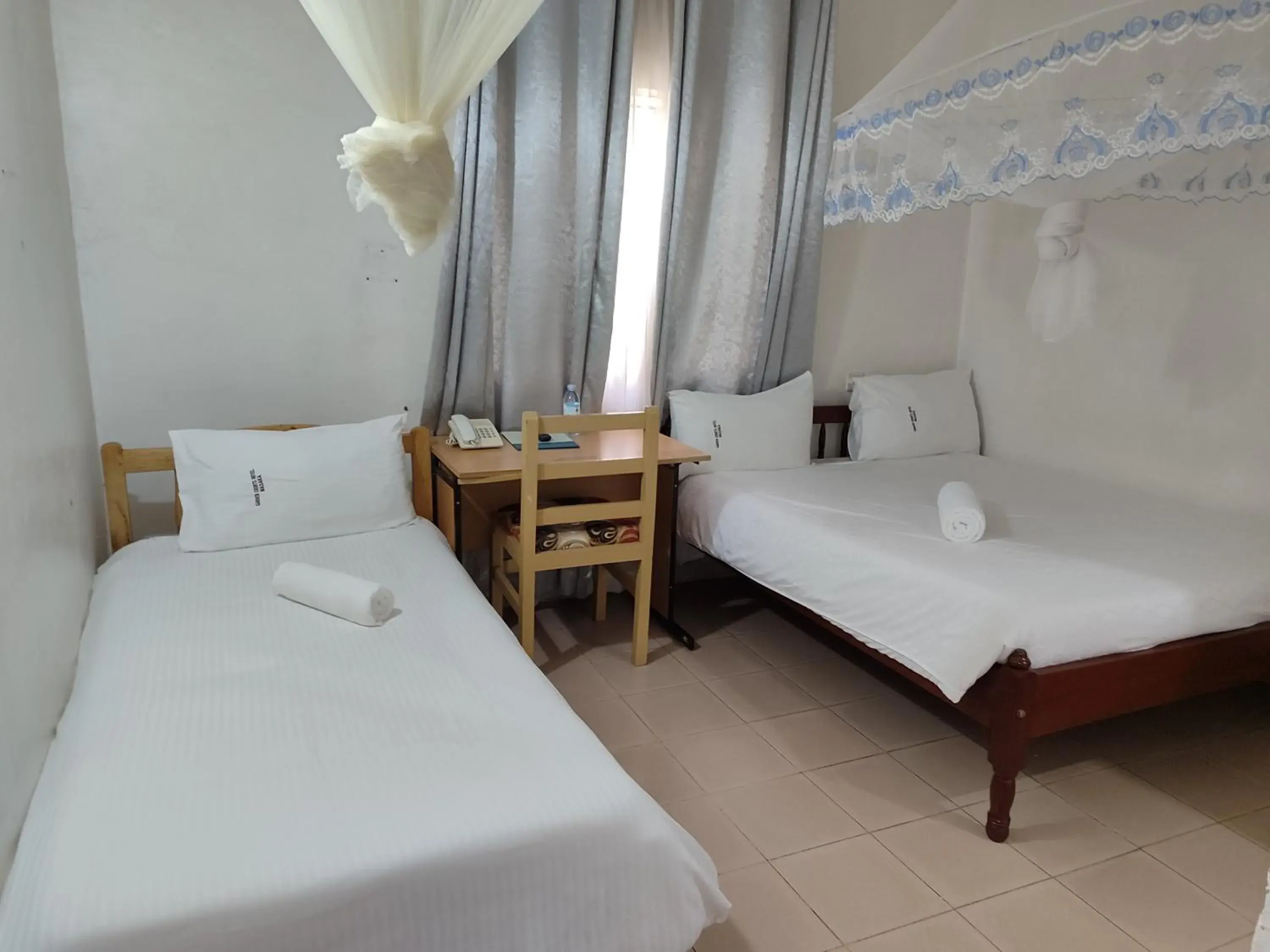 Budget Twin Room in Garden Courts Hotel Masaka Budget Twin Room in Garden Courts Hotel Masaka