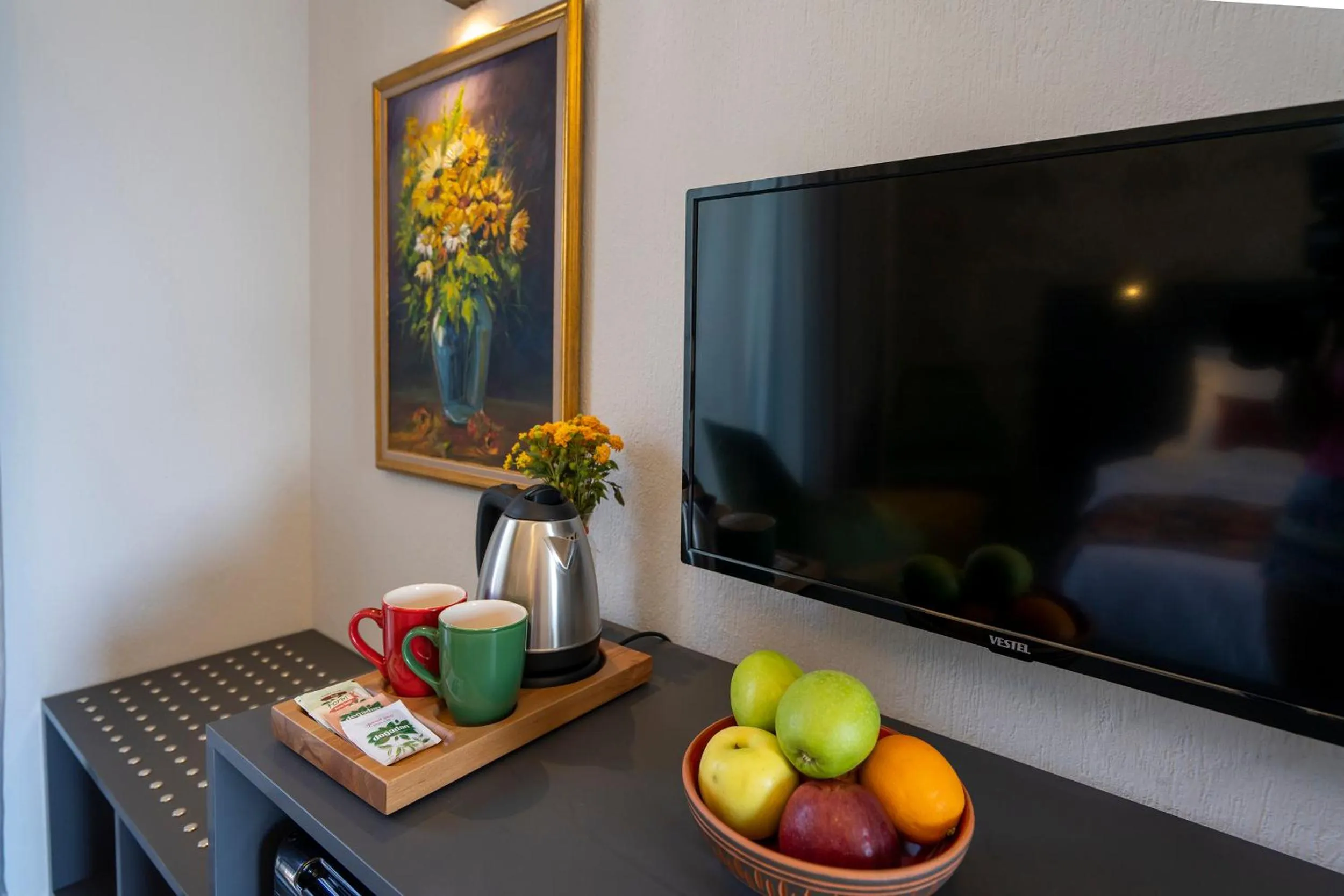 TV and multimedia in DADYA BORA HOTEL