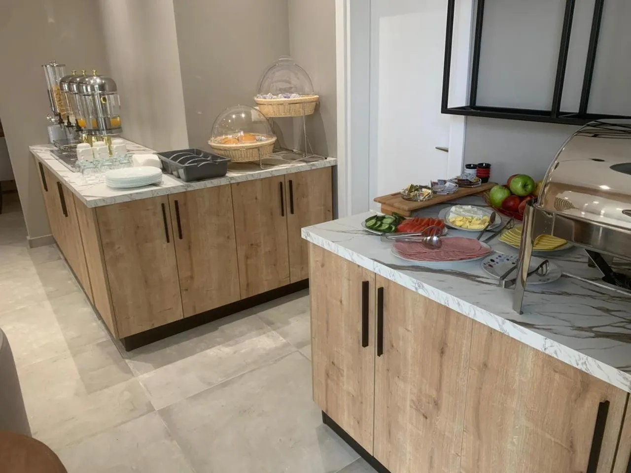 Food and drinks in MondurO Hotel