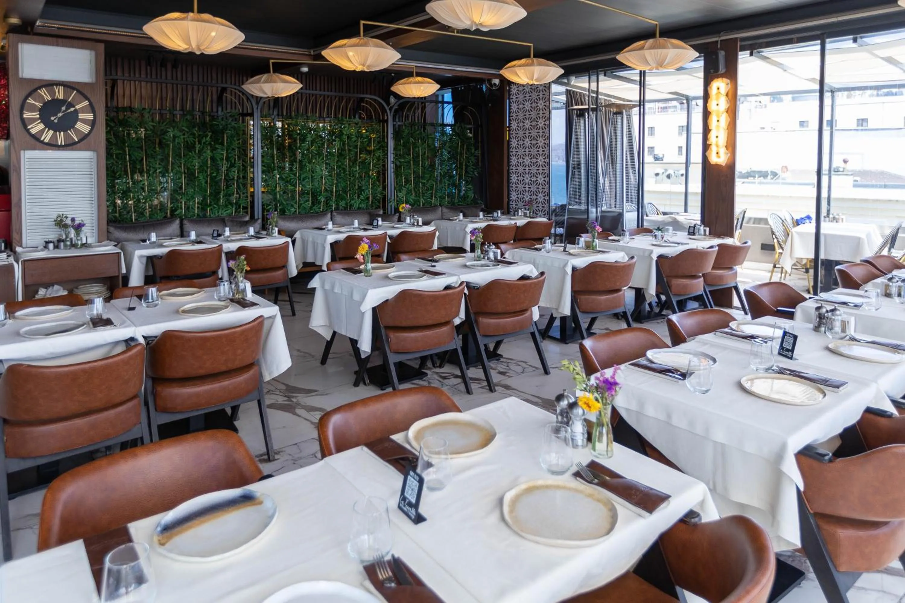 Restaurant/places to eat in Hotel De Reve Galata-Special Class